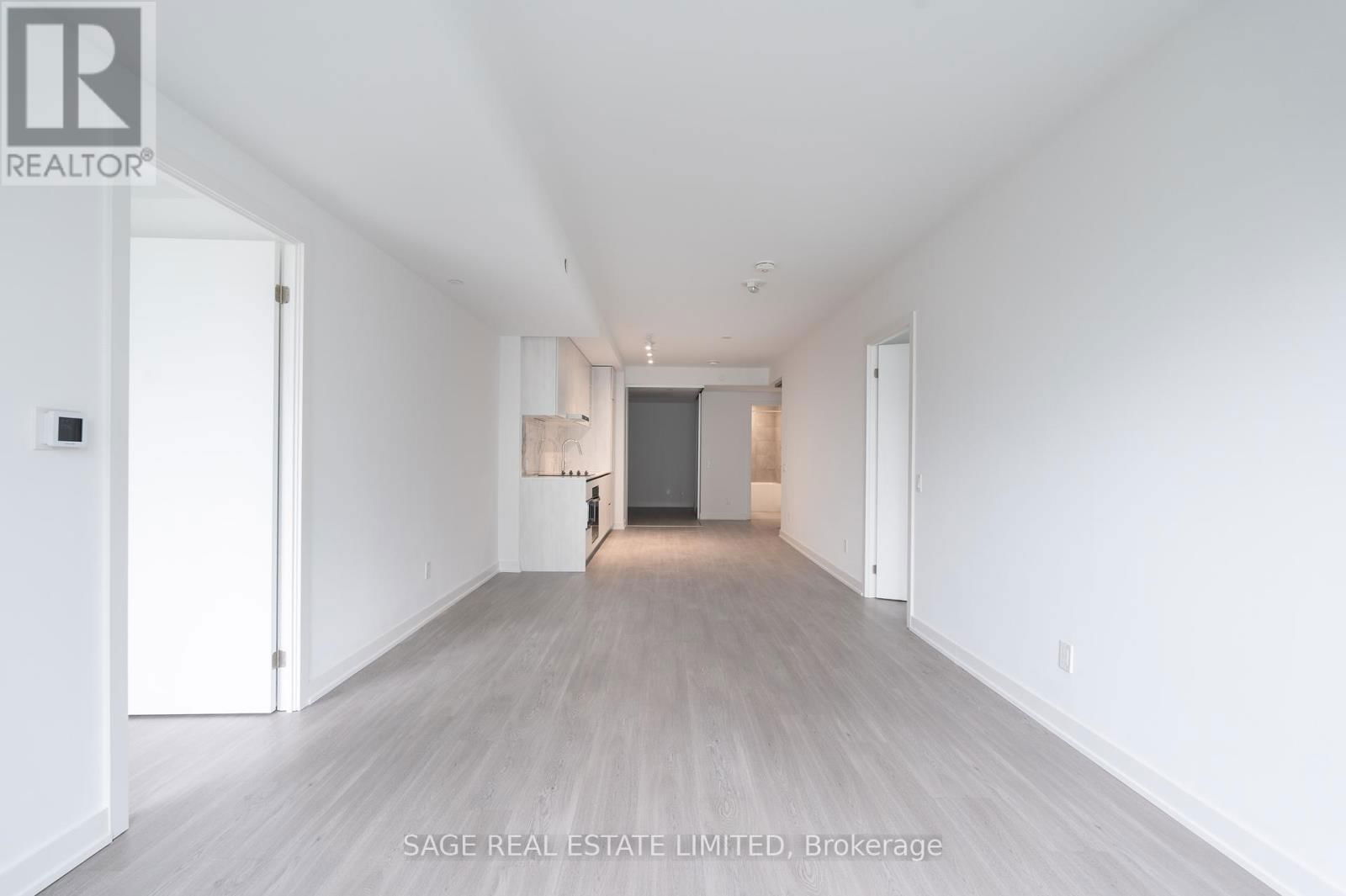 807 - 8 WELLESLEY STREET Image 6