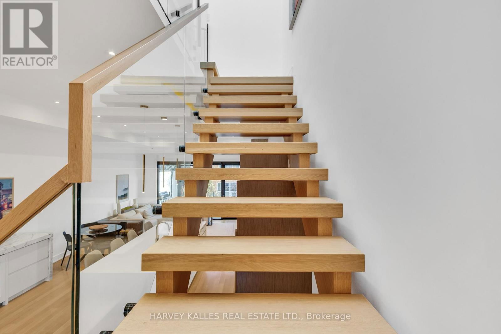 245 BROOKDALE AVENUE Image 24