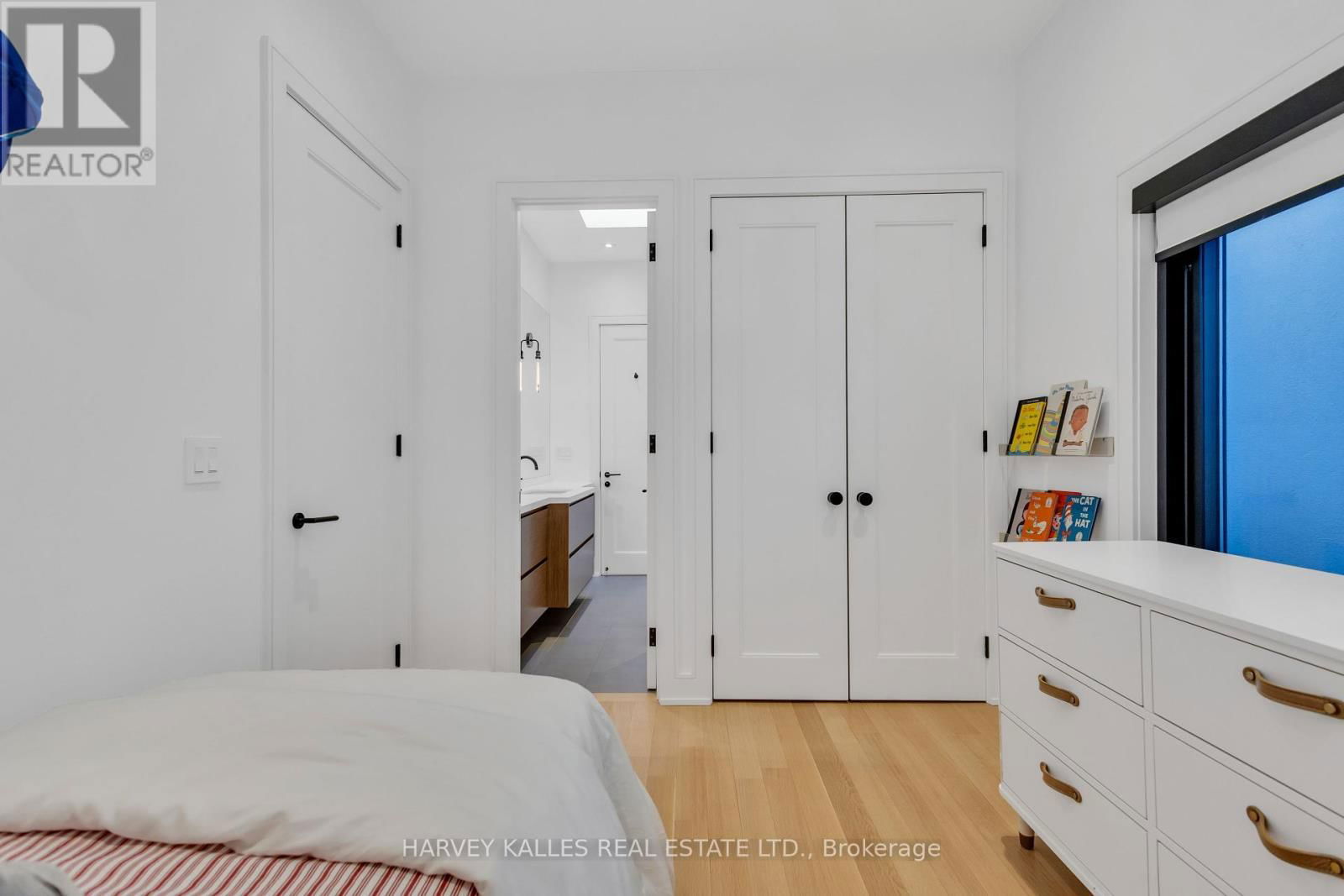 245 BROOKDALE AVENUE Image 32