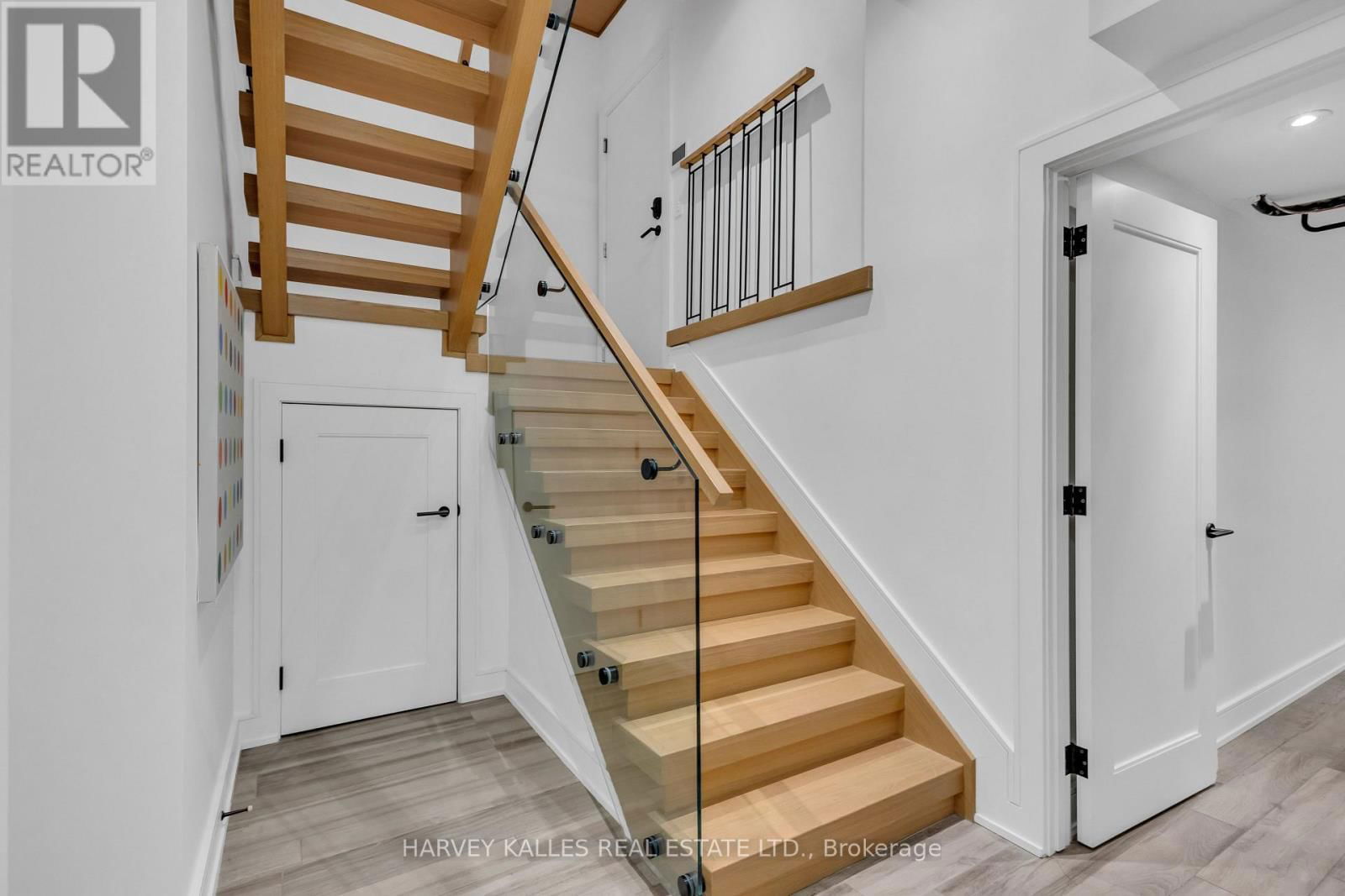 245 BROOKDALE AVENUE Image 39