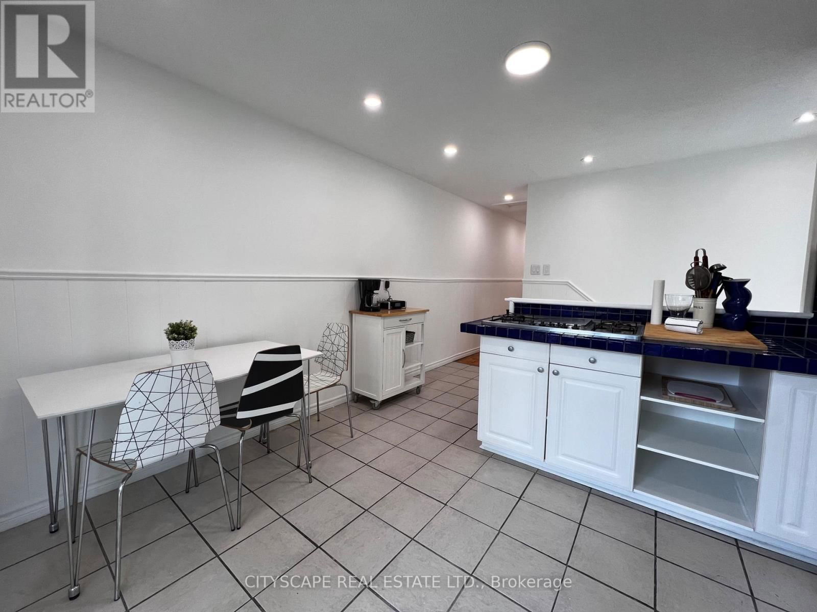 194 MANNING AVENUE Image 15