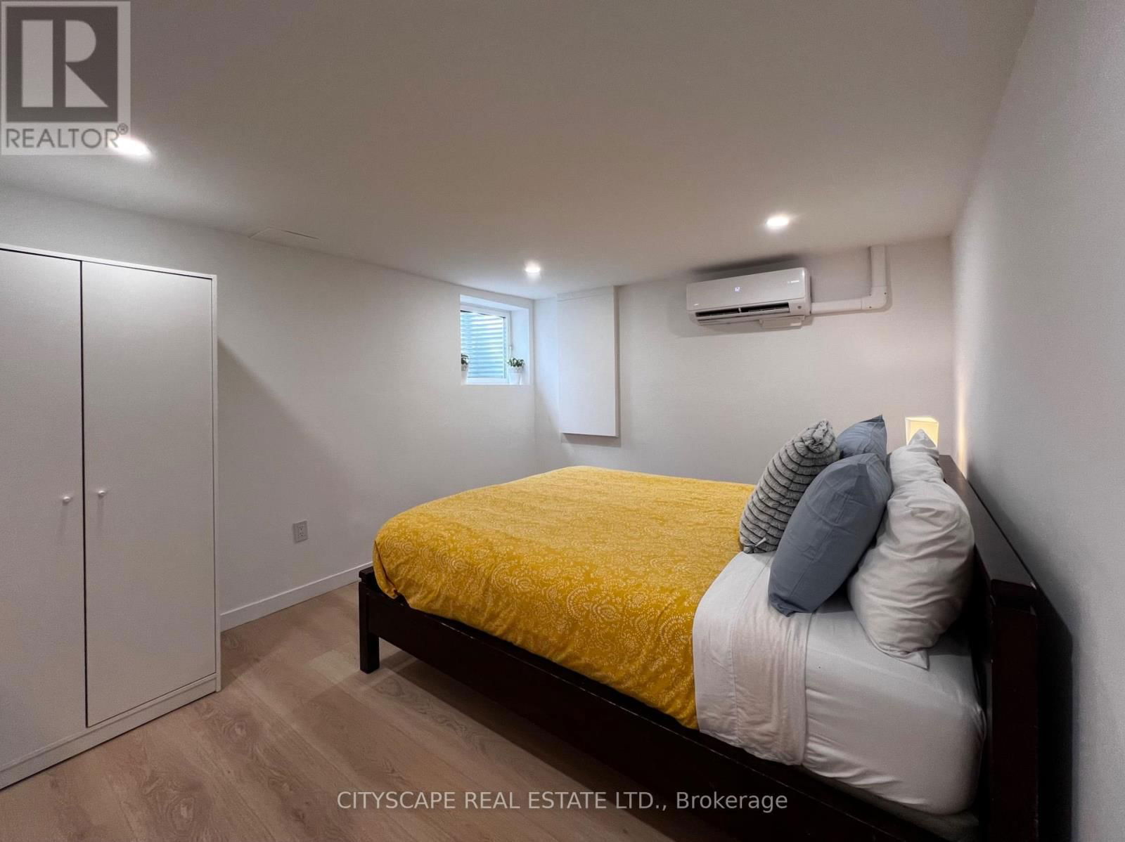194 MANNING AVENUE Image 20
