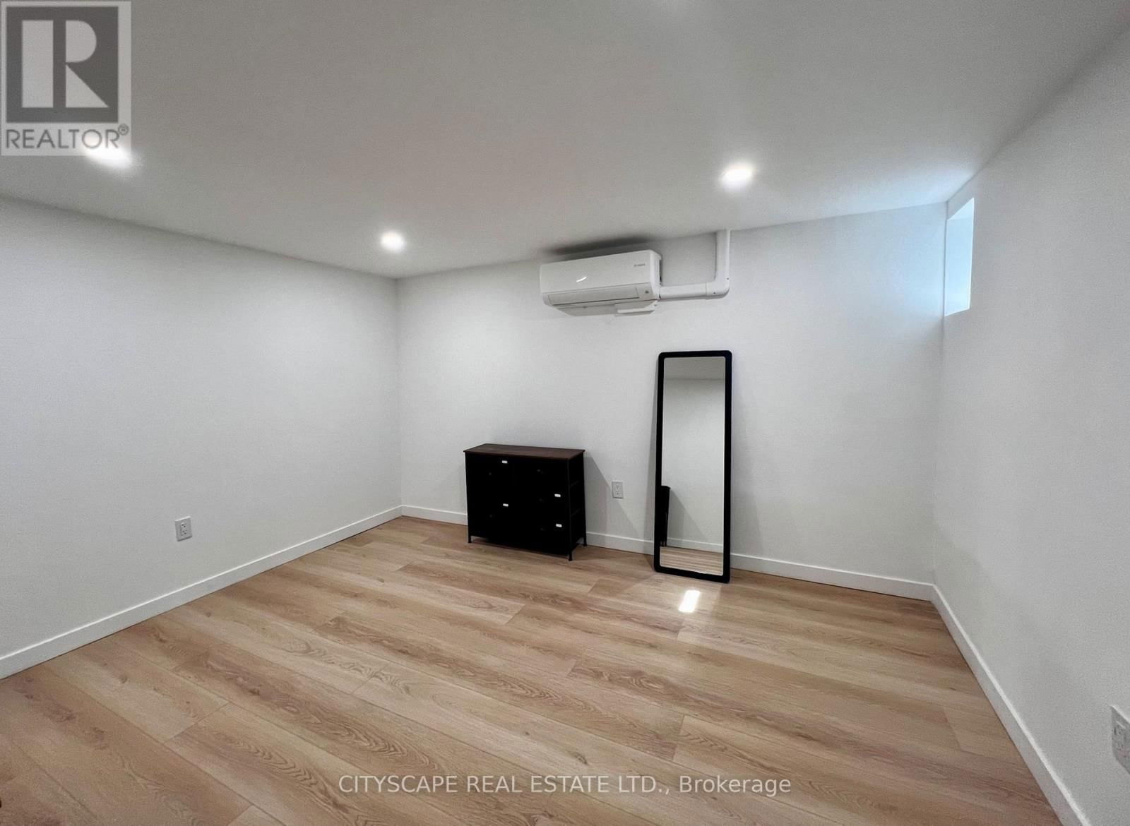 194 MANNING AVENUE Image 24