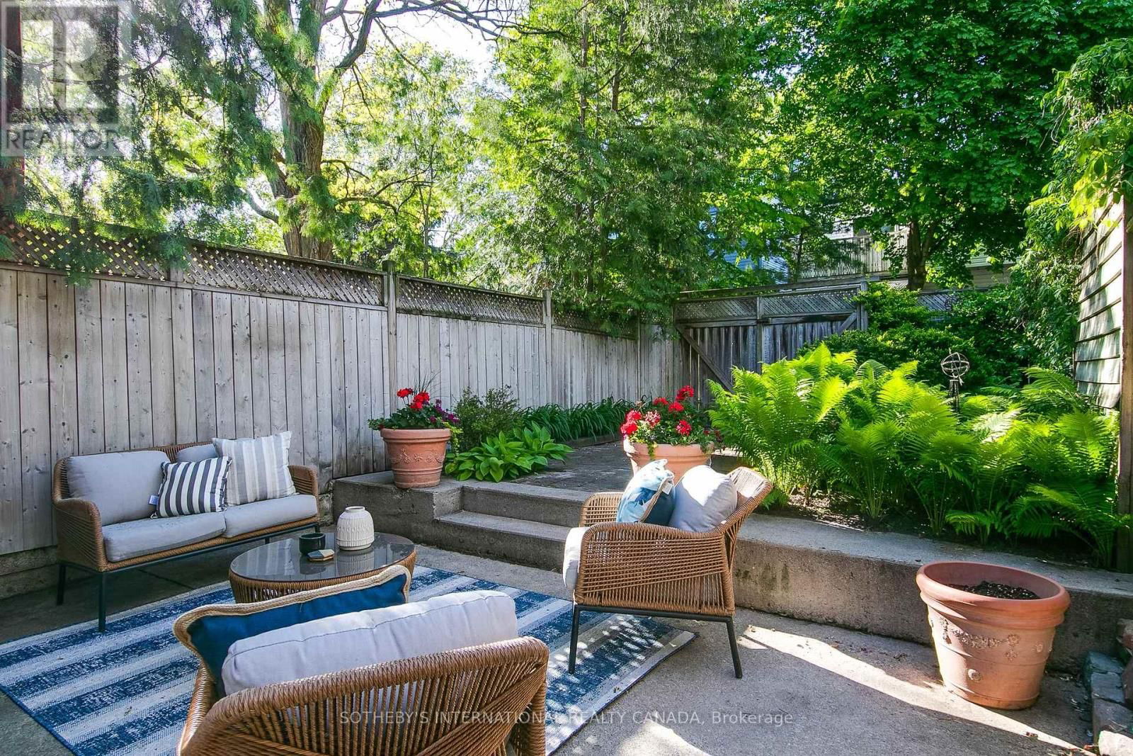 48 SALISBURY AVENUE Image 25