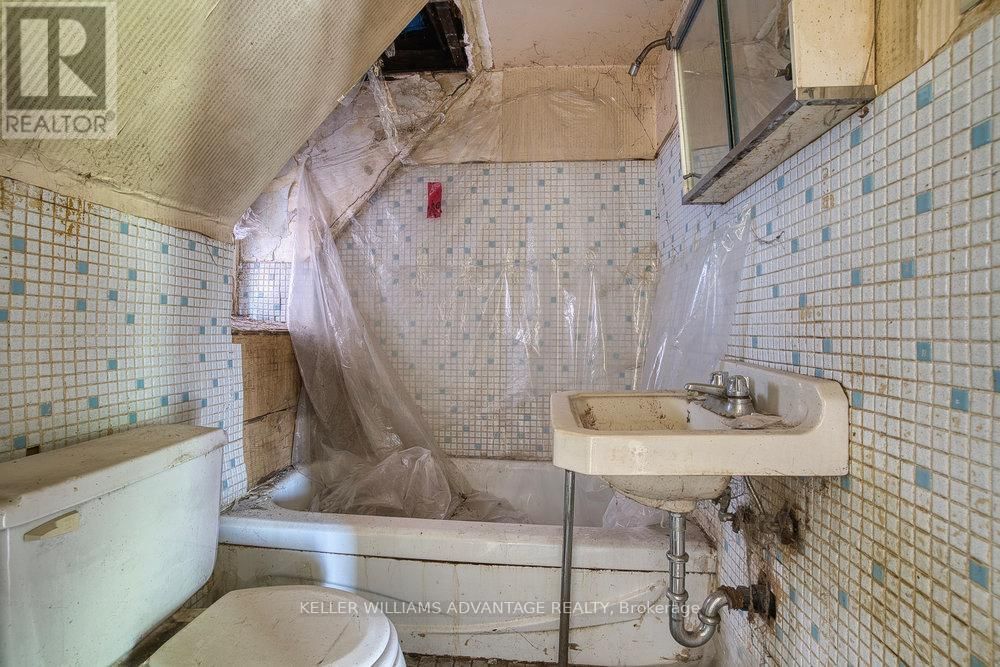 43 DEWSON STREET Image 14