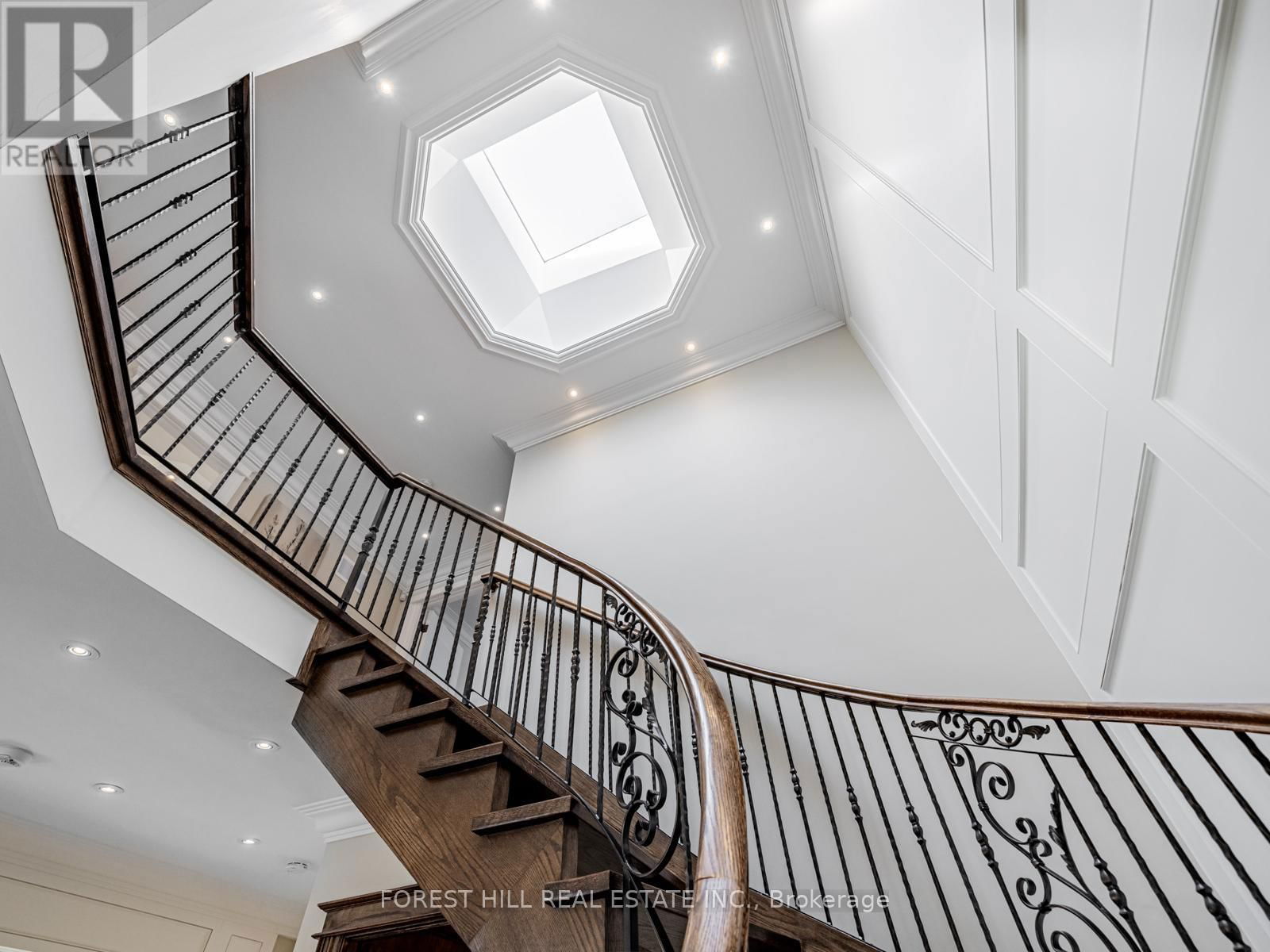 62 ATHABASKA AVENUE Image 21