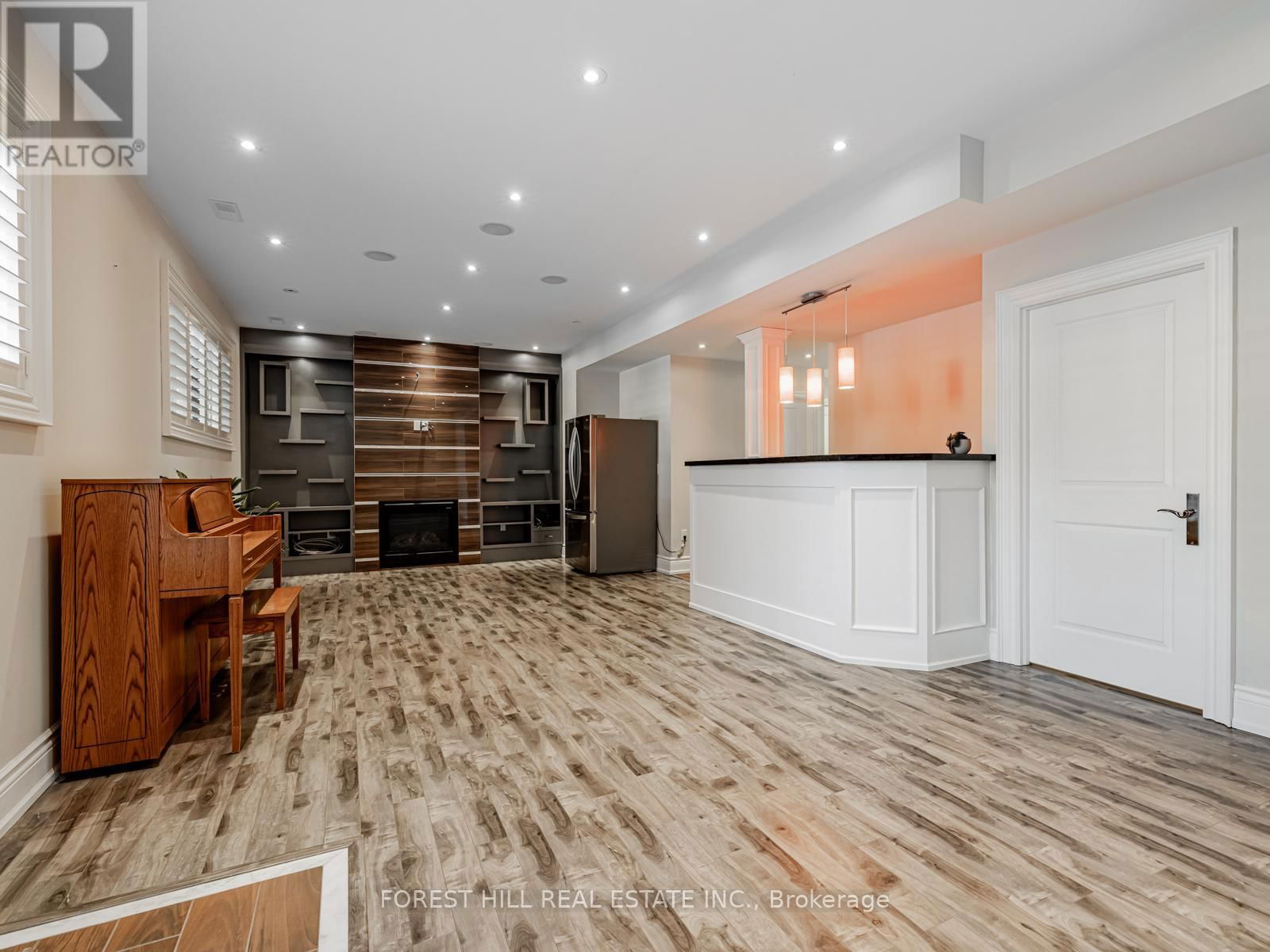 62 ATHABASKA AVENUE Image 34