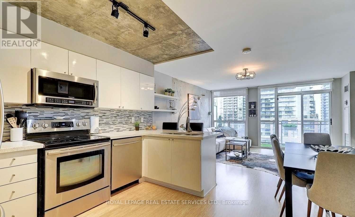 806 - 1029 KING STREET WEST Image 6
