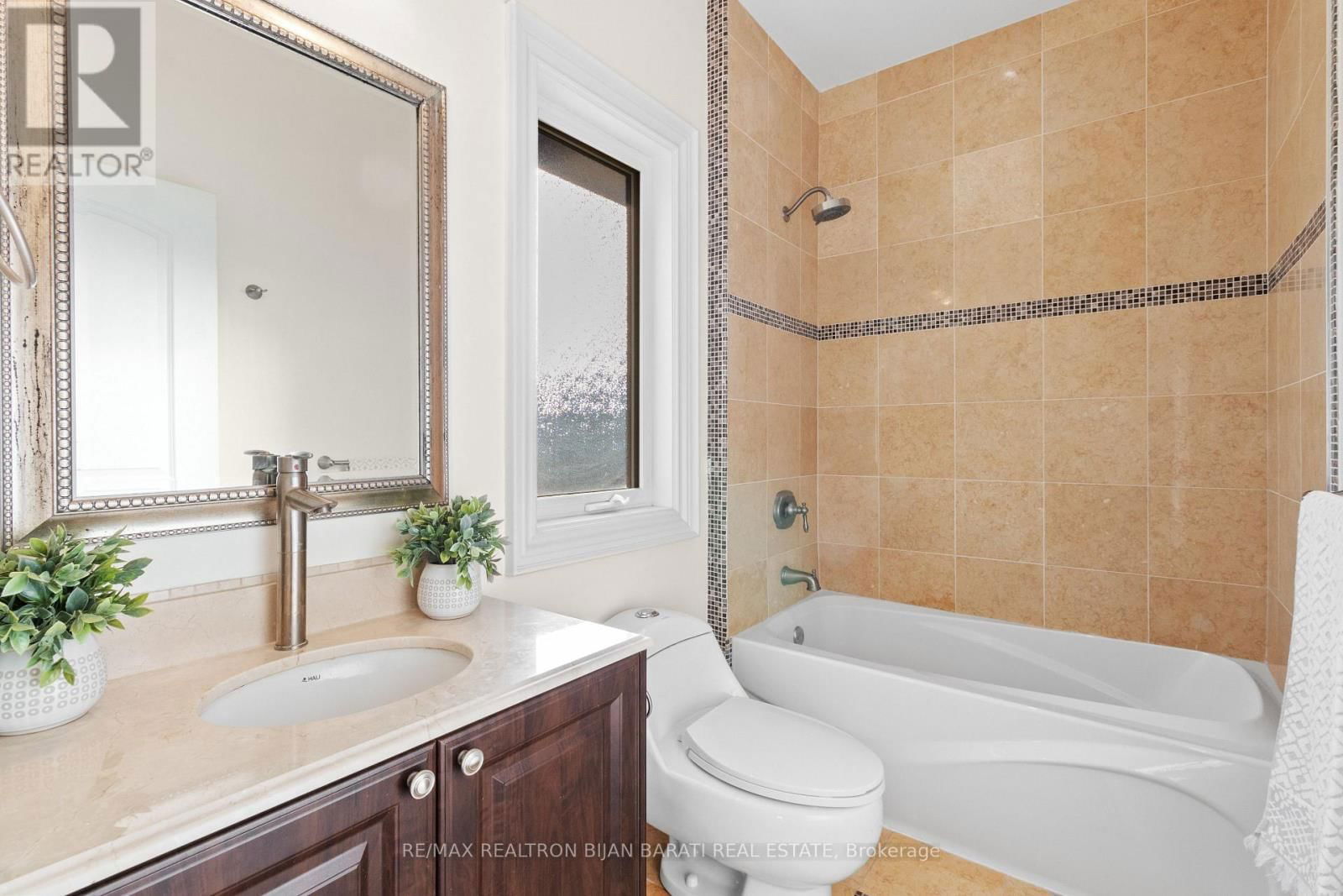 255 HOMEWOOD AVENUE Image 36