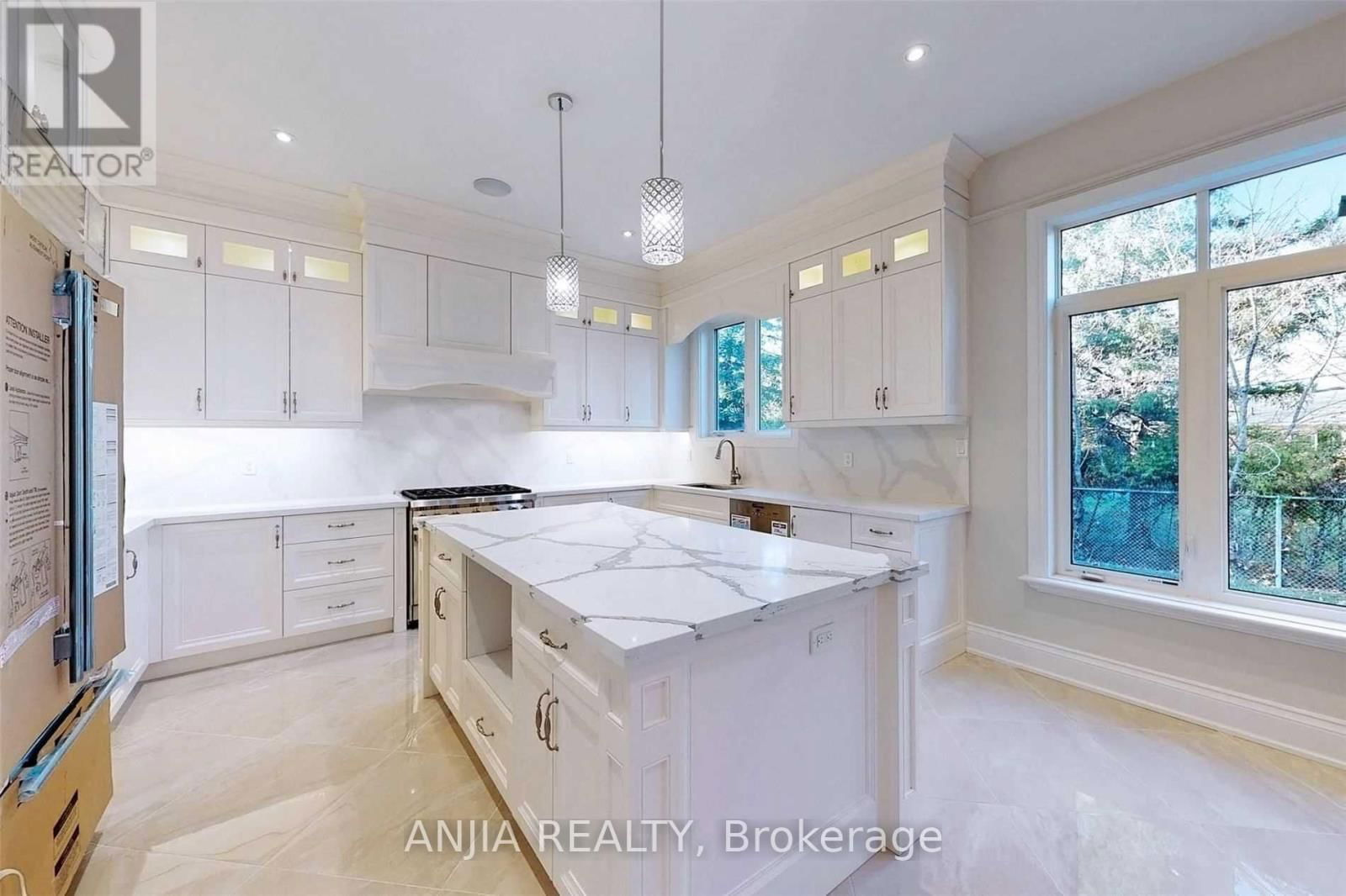6 DANIEL COZENS COURT Image 11