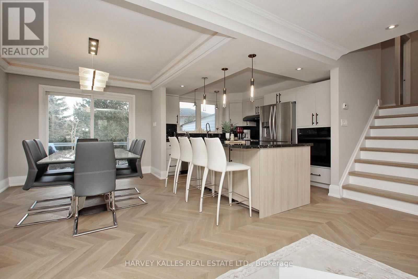 16 WEDGEPORT PLACE Image 2