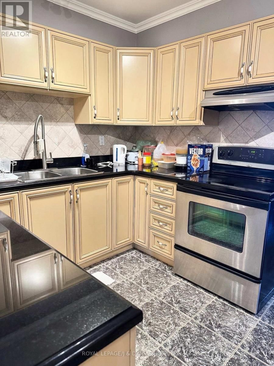 1510 - 130 NEPTUNE DRIVE Image 3