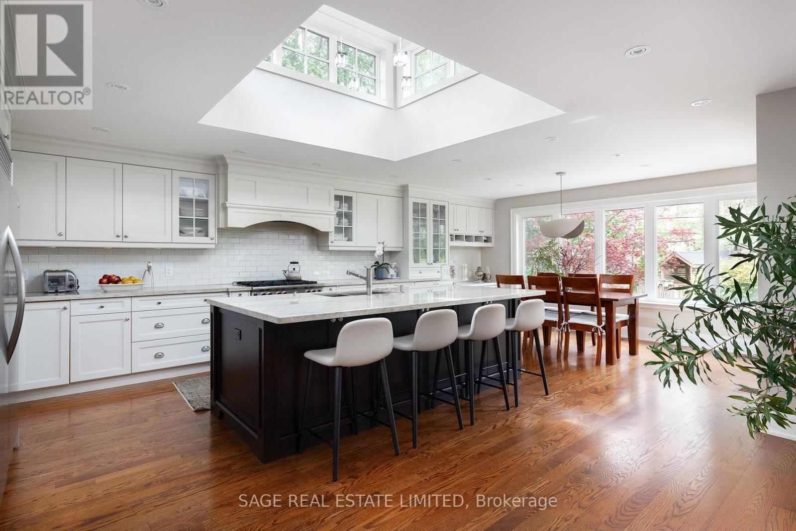 9 CANFIELD PLACE Image 1