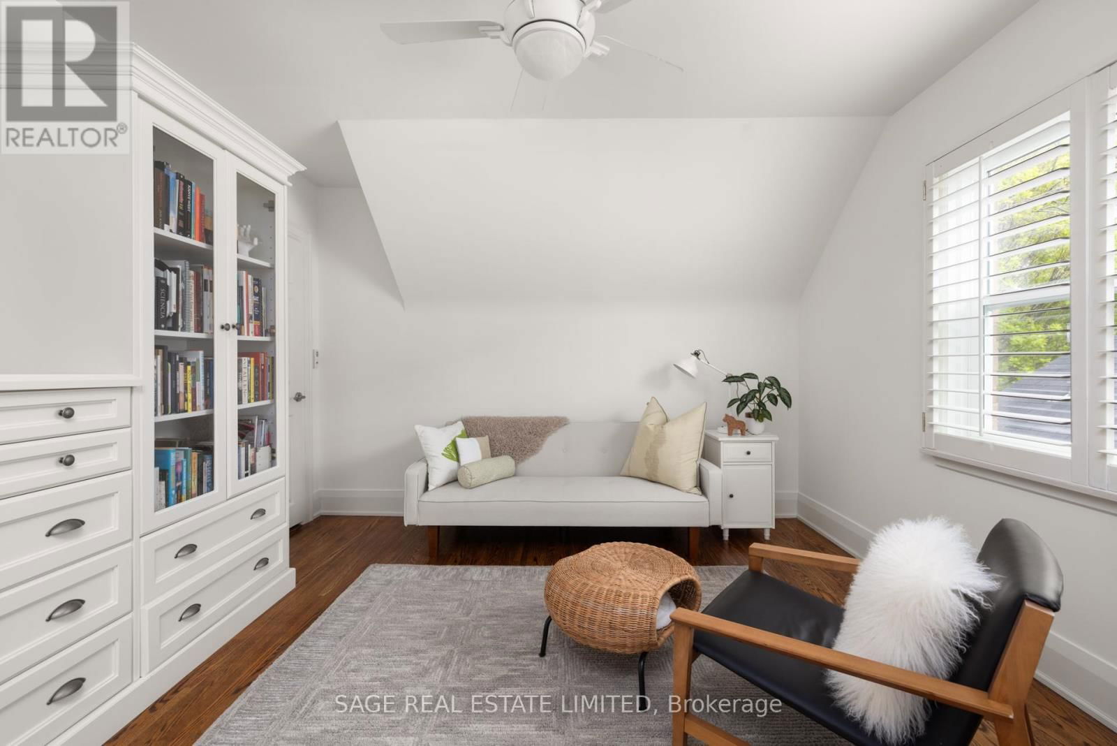 9 CANFIELD PLACE Image 16