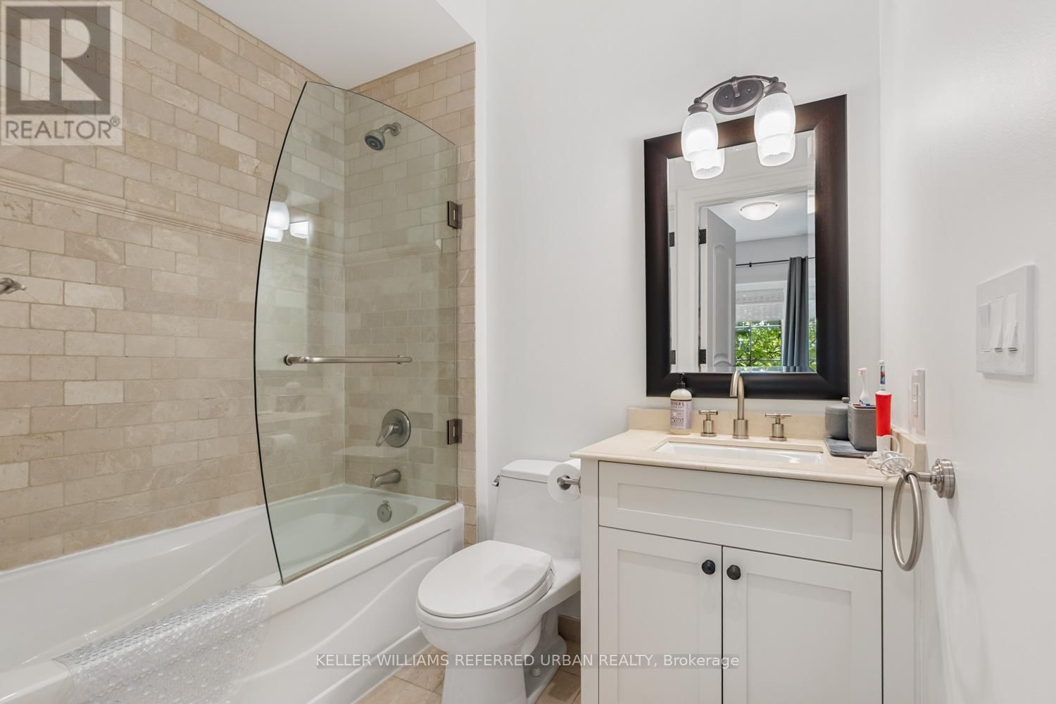 92 FELBRIGG AVENUE Image 30