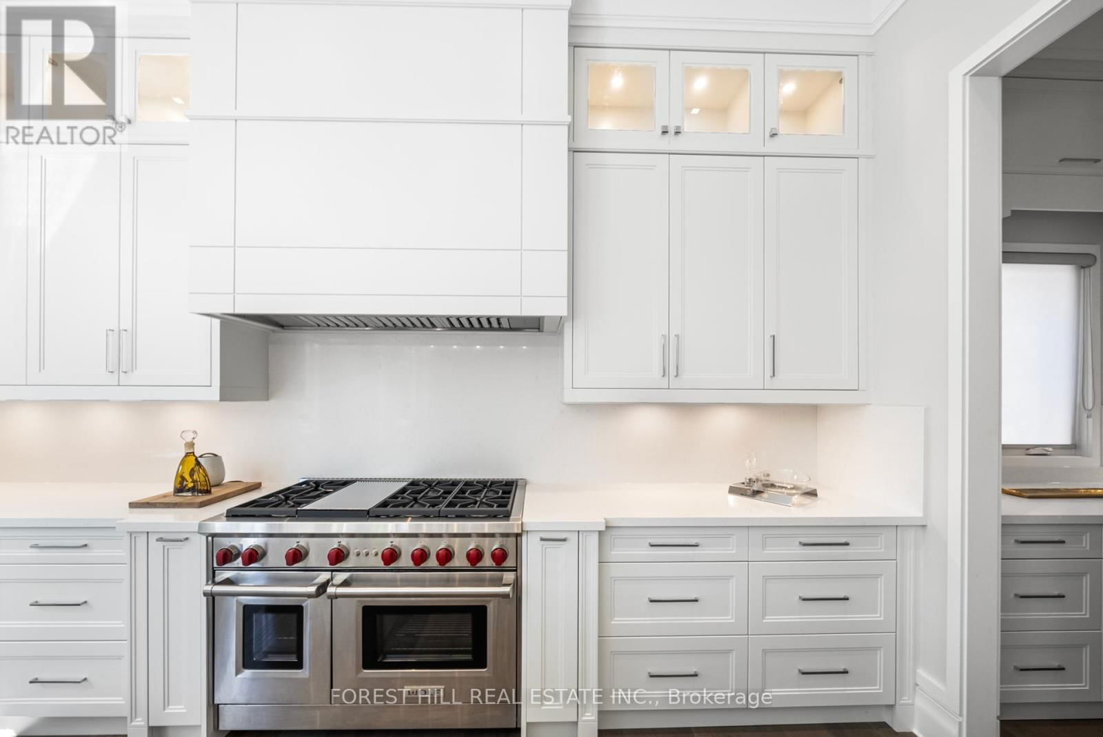 163 CORTLEIGH BOULEVARD Image 15