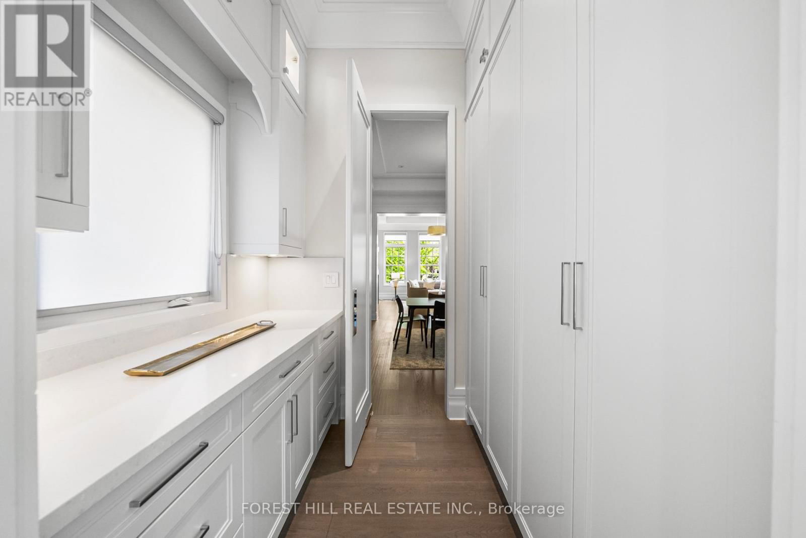 163 CORTLEIGH BOULEVARD Image 19