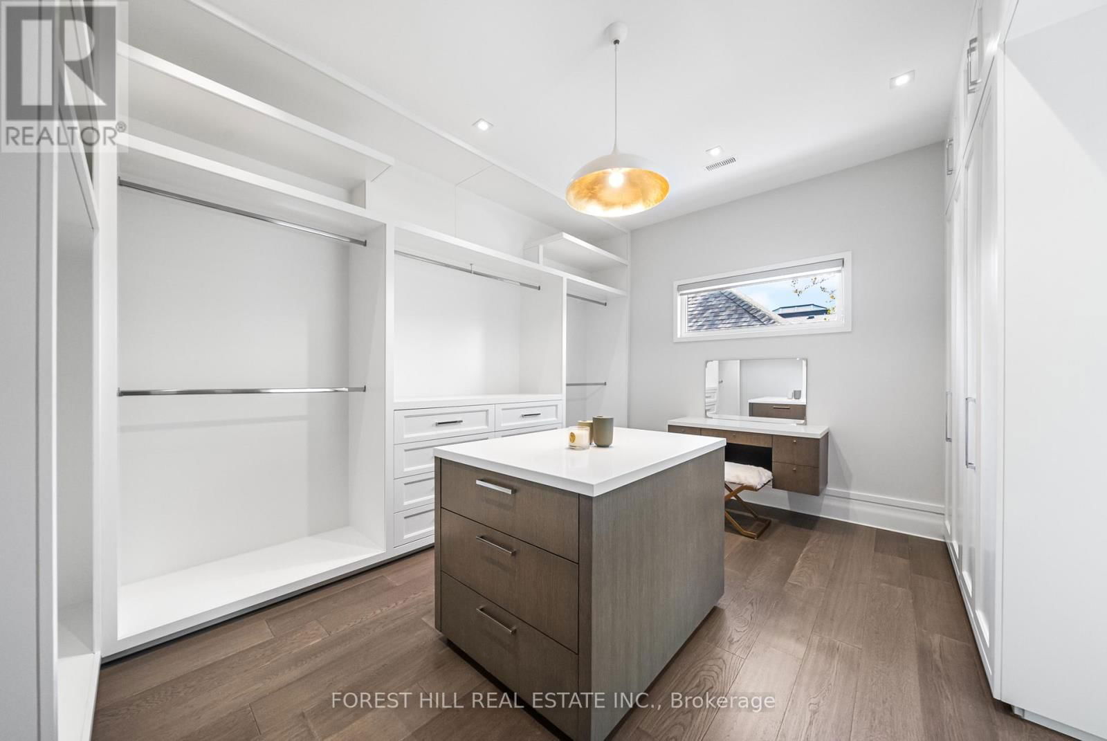163 CORTLEIGH BOULEVARD Image 25