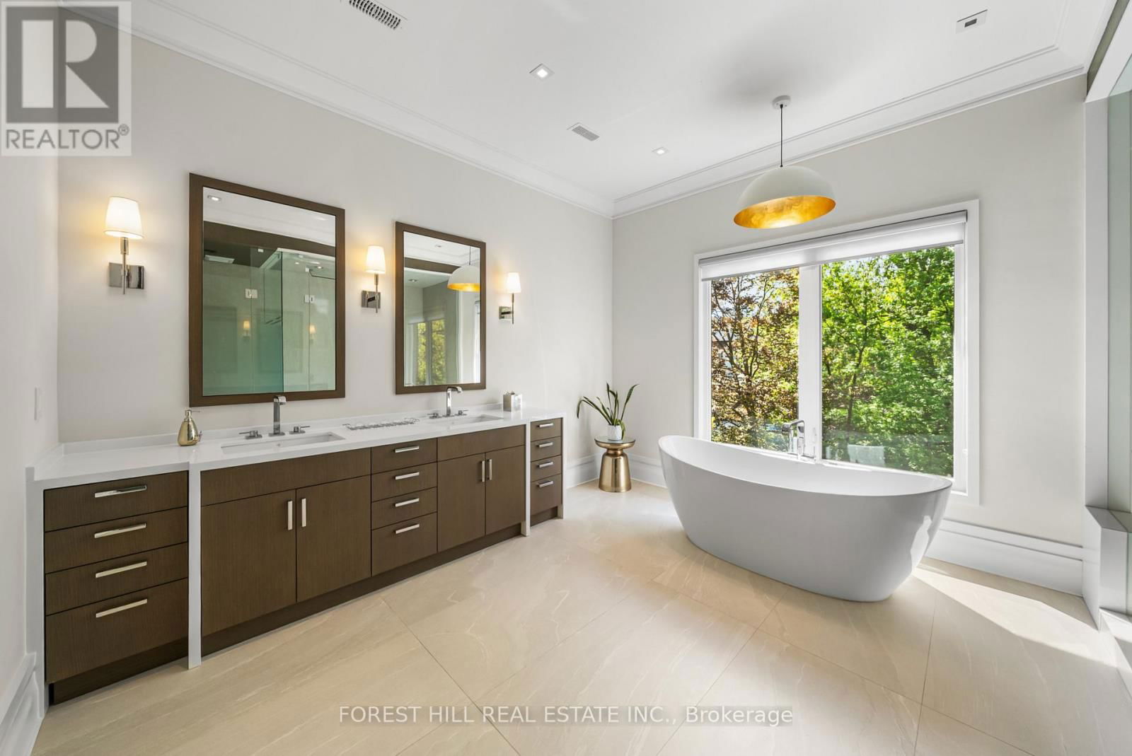 163 CORTLEIGH BOULEVARD Image 28