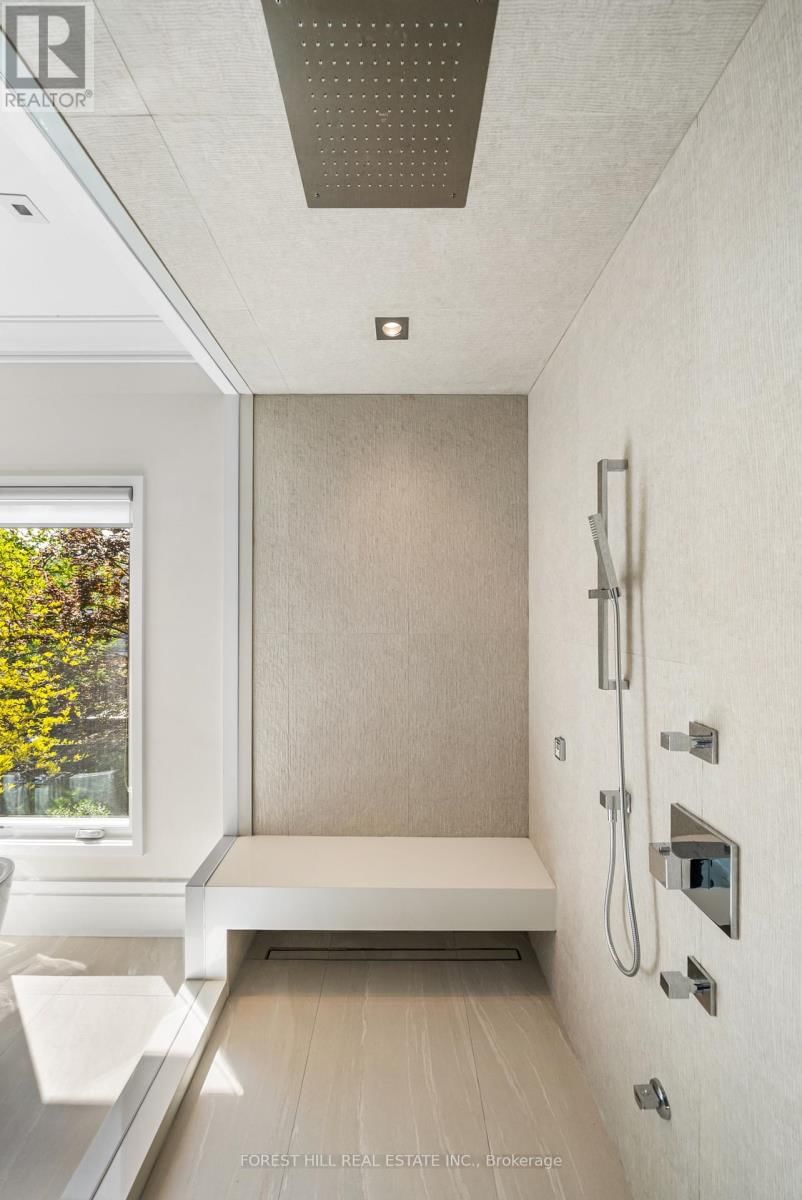 163 CORTLEIGH BOULEVARD Image 30