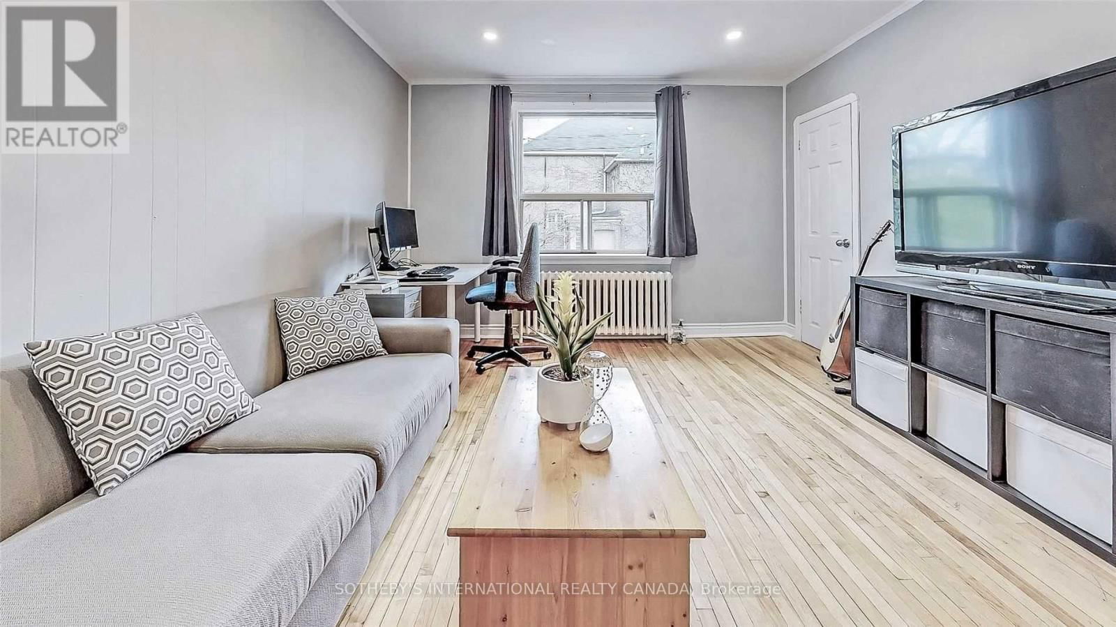 1172 EGLINTON AVENUE WEST Image 12