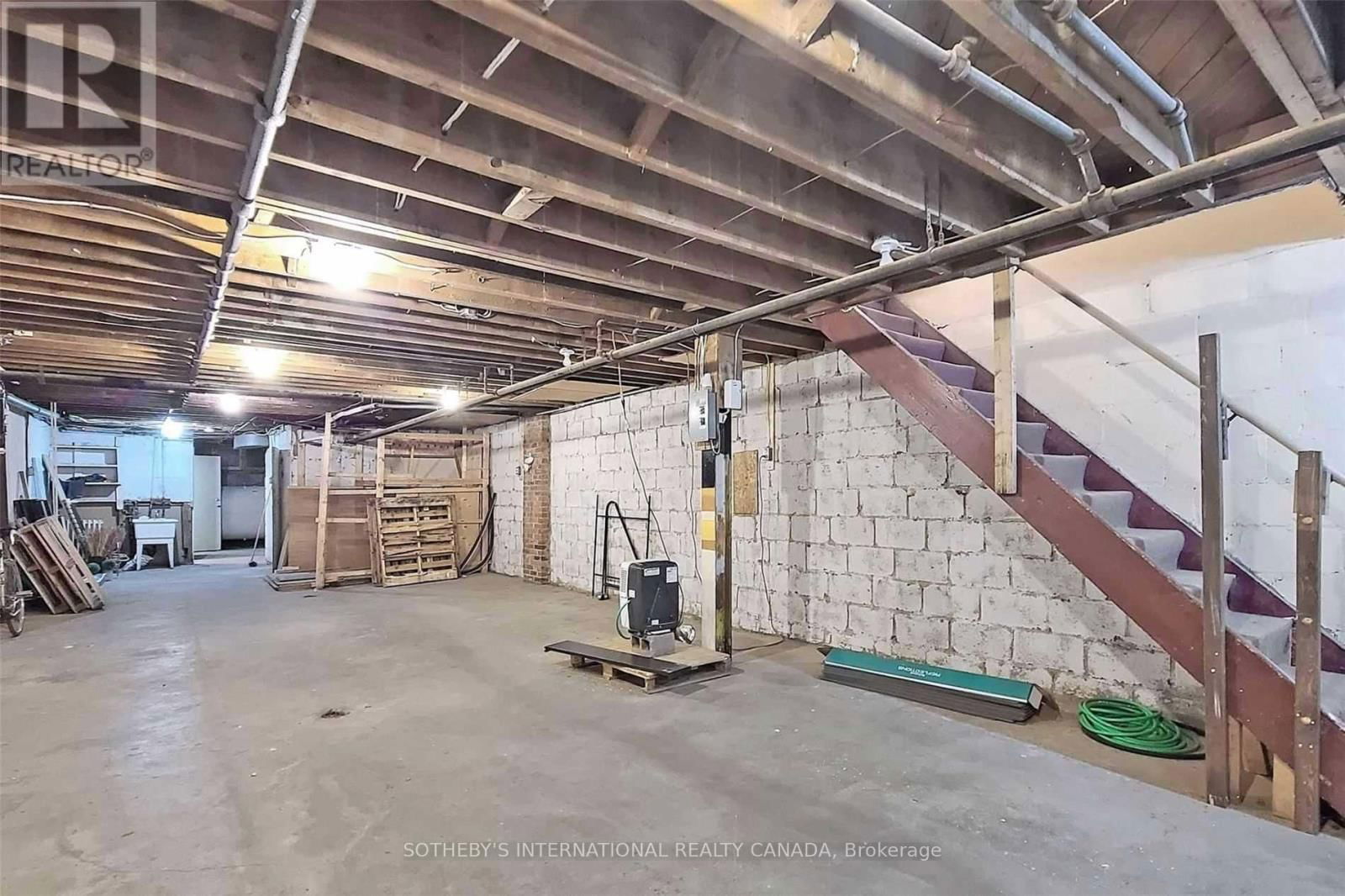 1172 EGLINTON AVENUE WEST Image 16