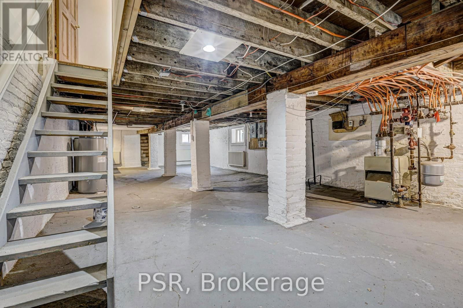98 ROSELAWN AVENUE Image 21