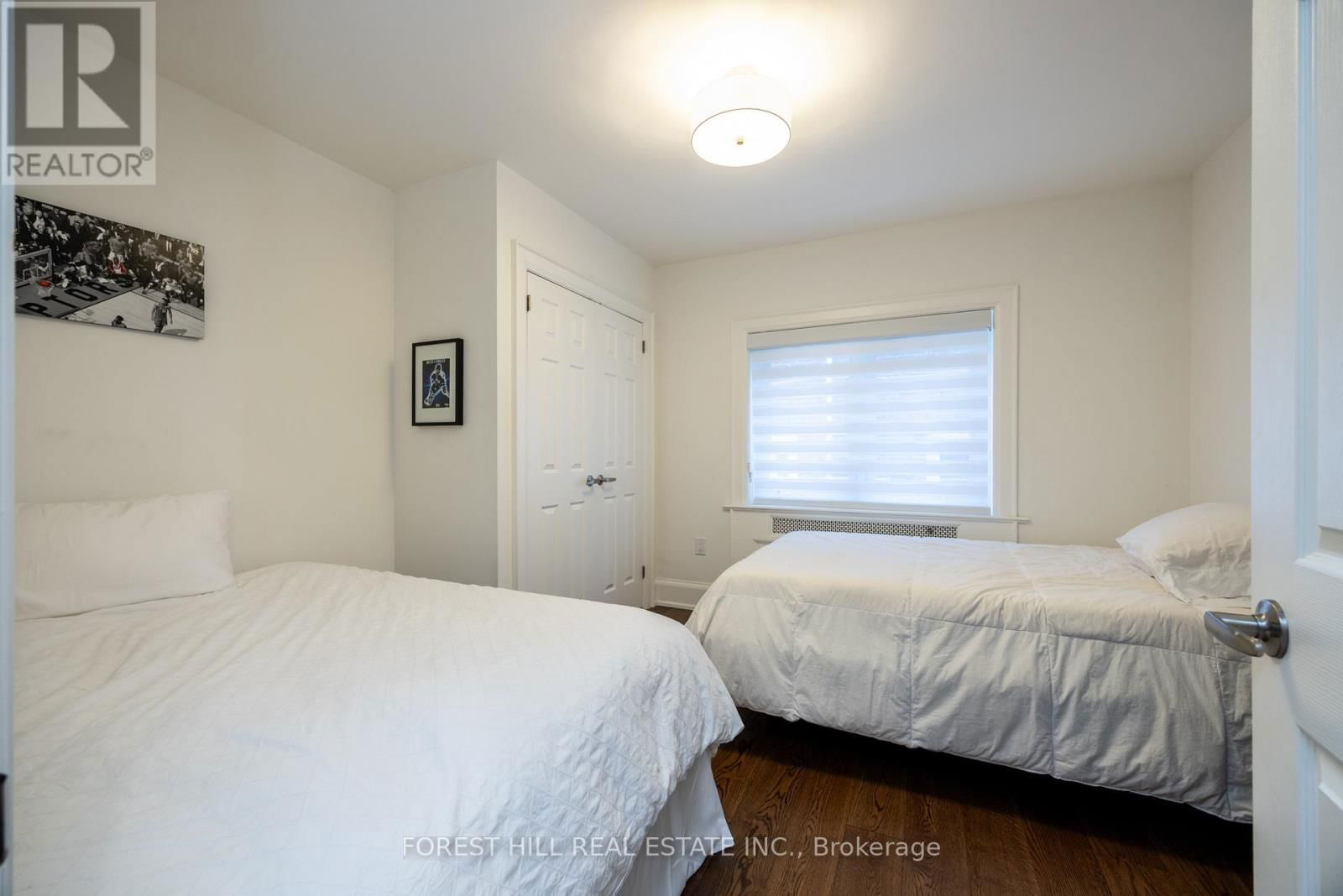 18 COLLEGE VIEW AVENUE Image 11