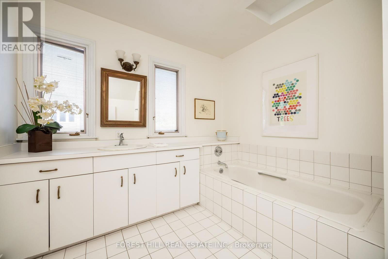 18 COLLEGE VIEW AVENUE Image 28