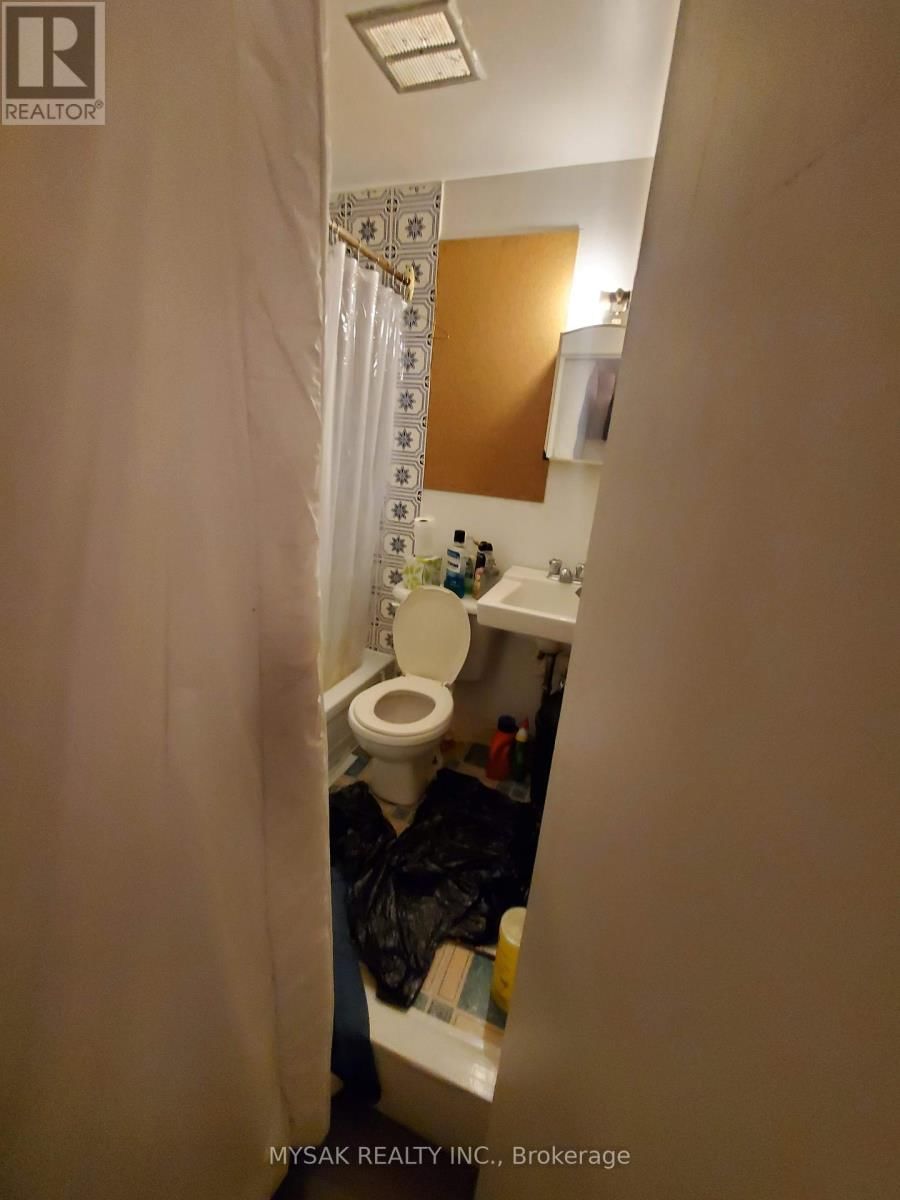 104 BEDFORD ROAD Image 12