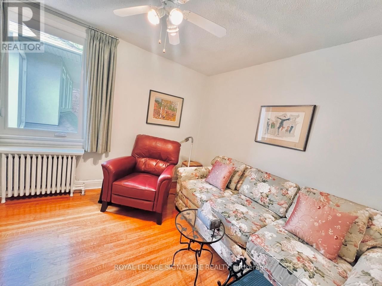 24 COLLEGE VIEW AVENUE Image 20