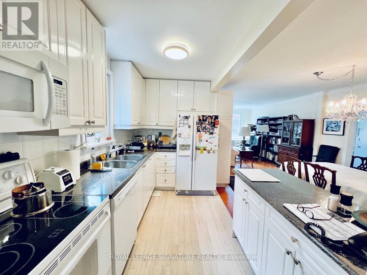 24 COLLEGE VIEW AVENUE Image 9