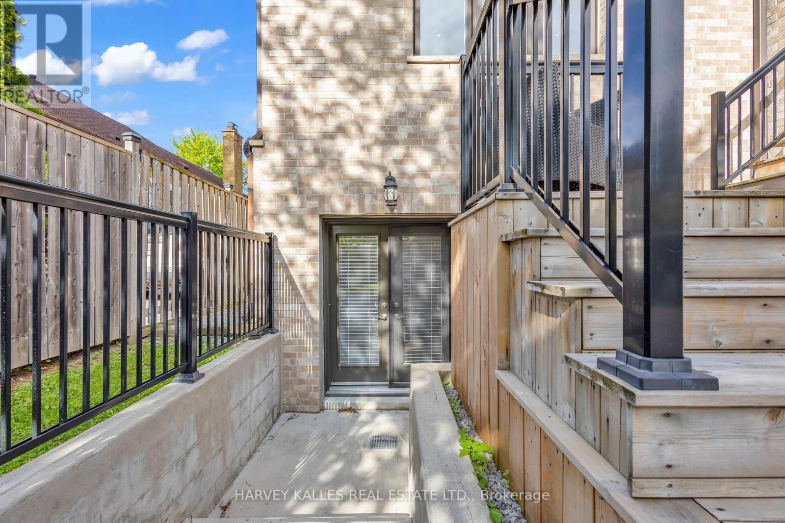 10 EASTON ROAD Image 44