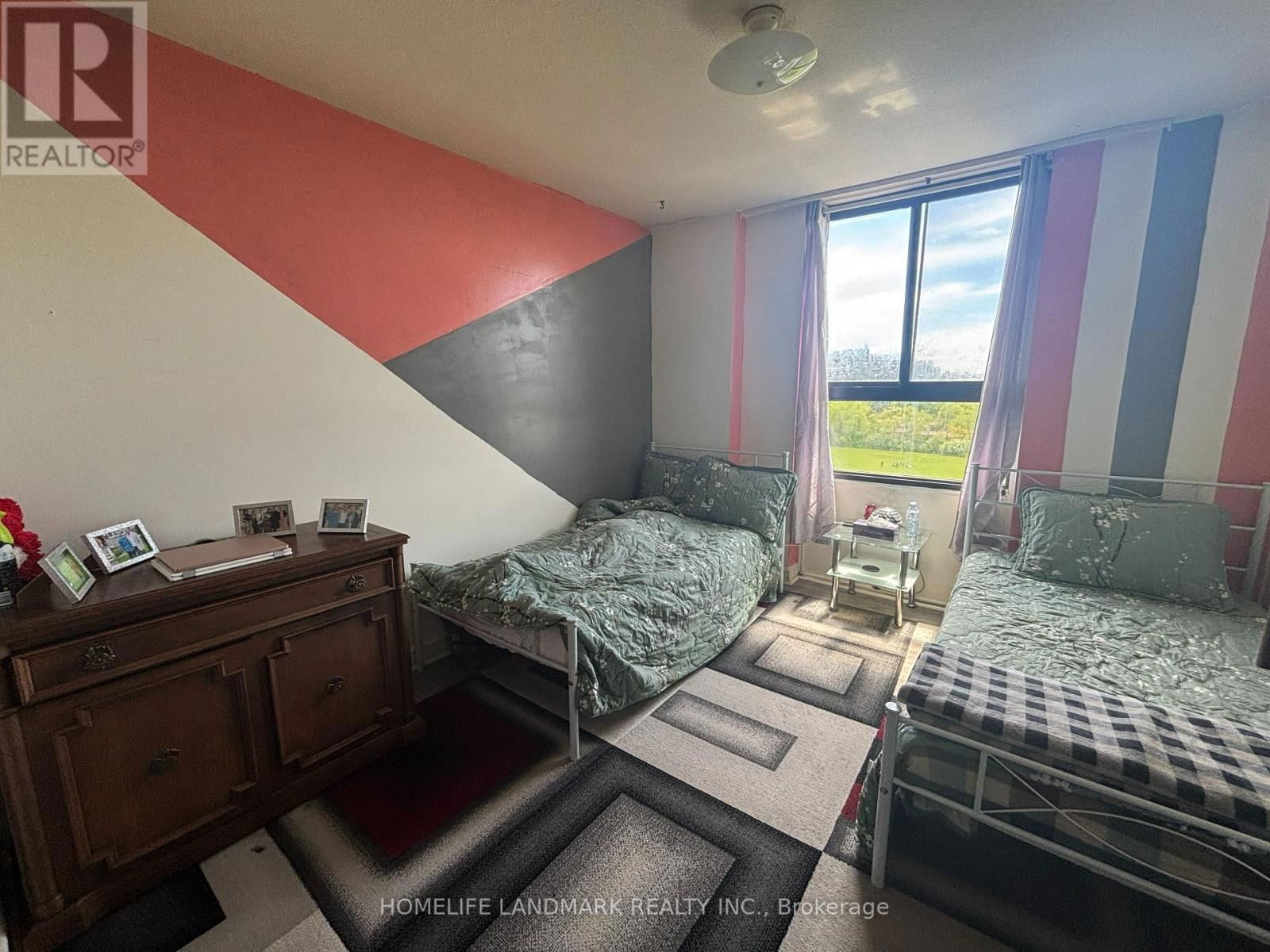1110 - 260 SENECA HILL DRIVE Image 12