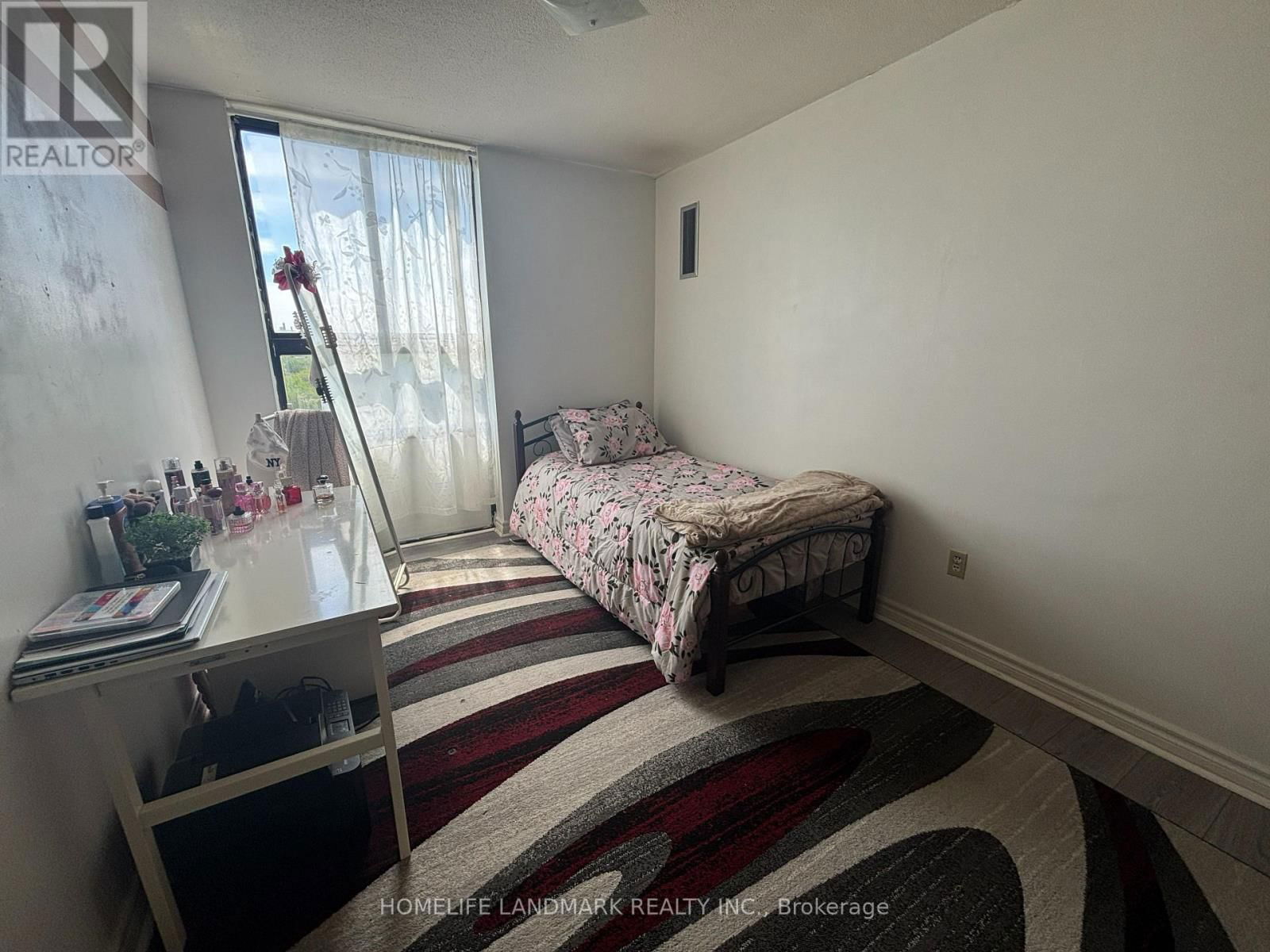 1110 - 260 SENECA HILL DRIVE Image 14