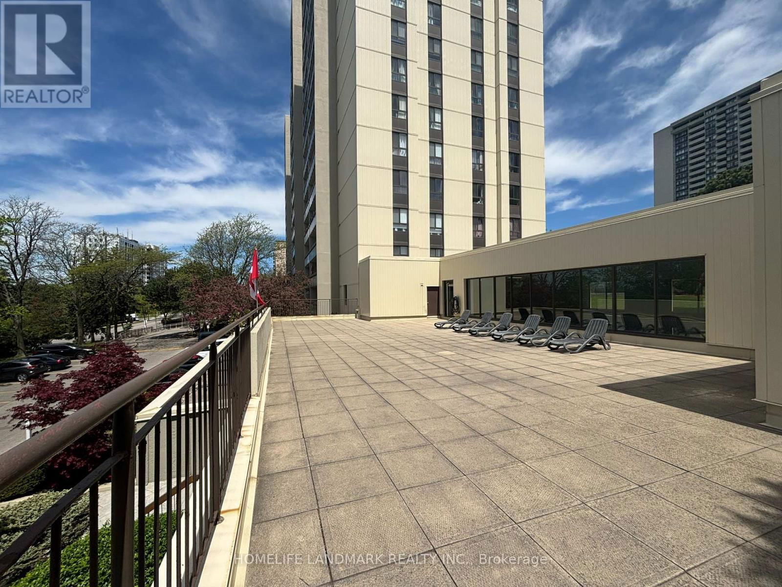 1110 - 260 SENECA HILL DRIVE Image 23
