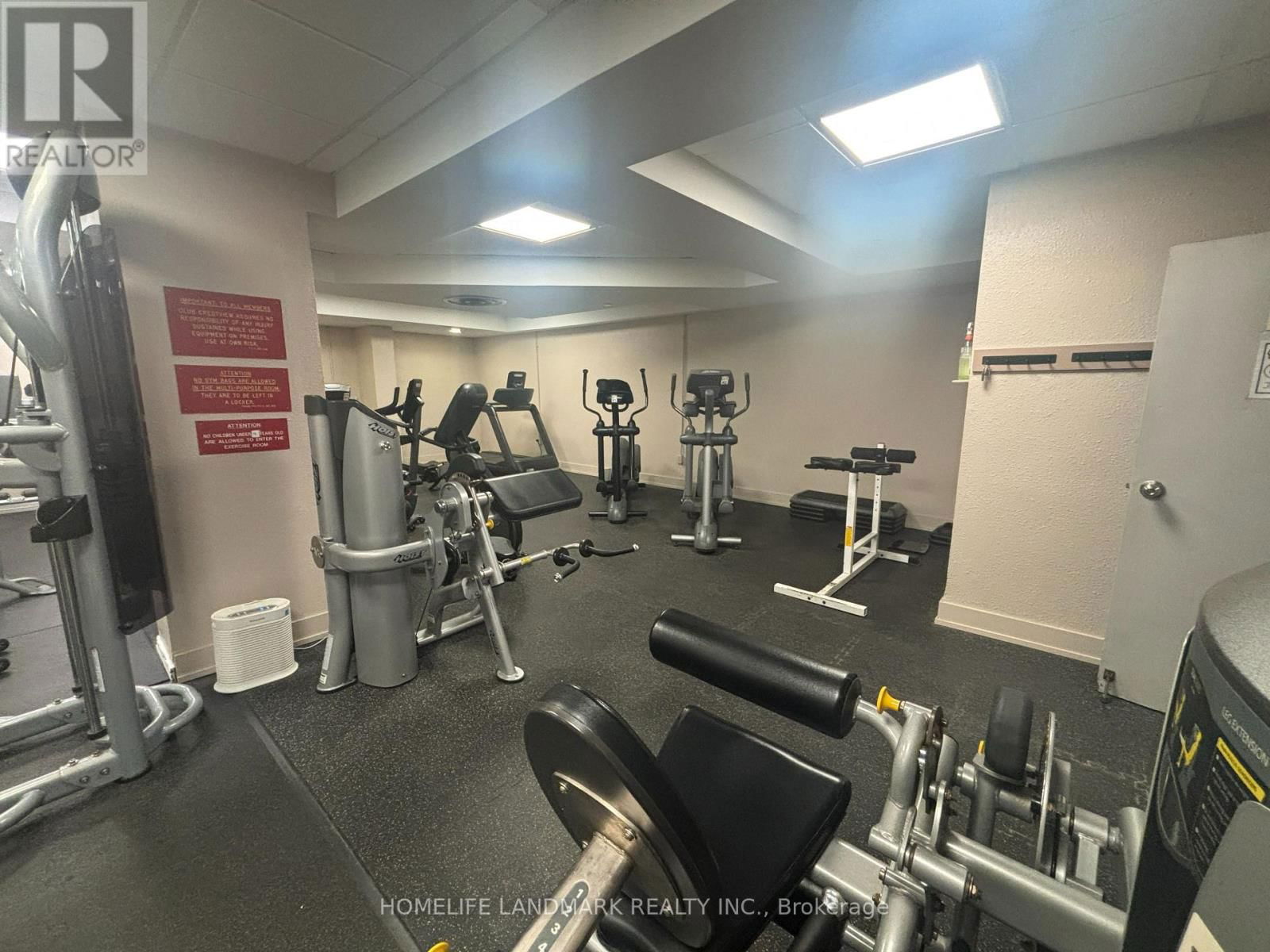 1110 - 260 SENECA HILL DRIVE Image 31