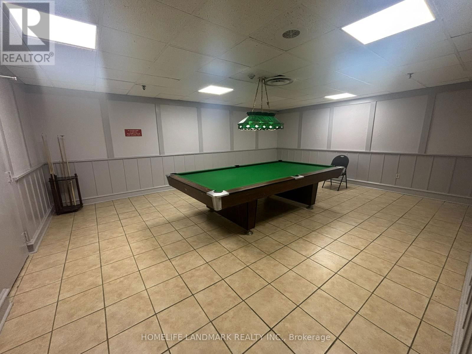 1110 - 260 SENECA HILL DRIVE Image 32