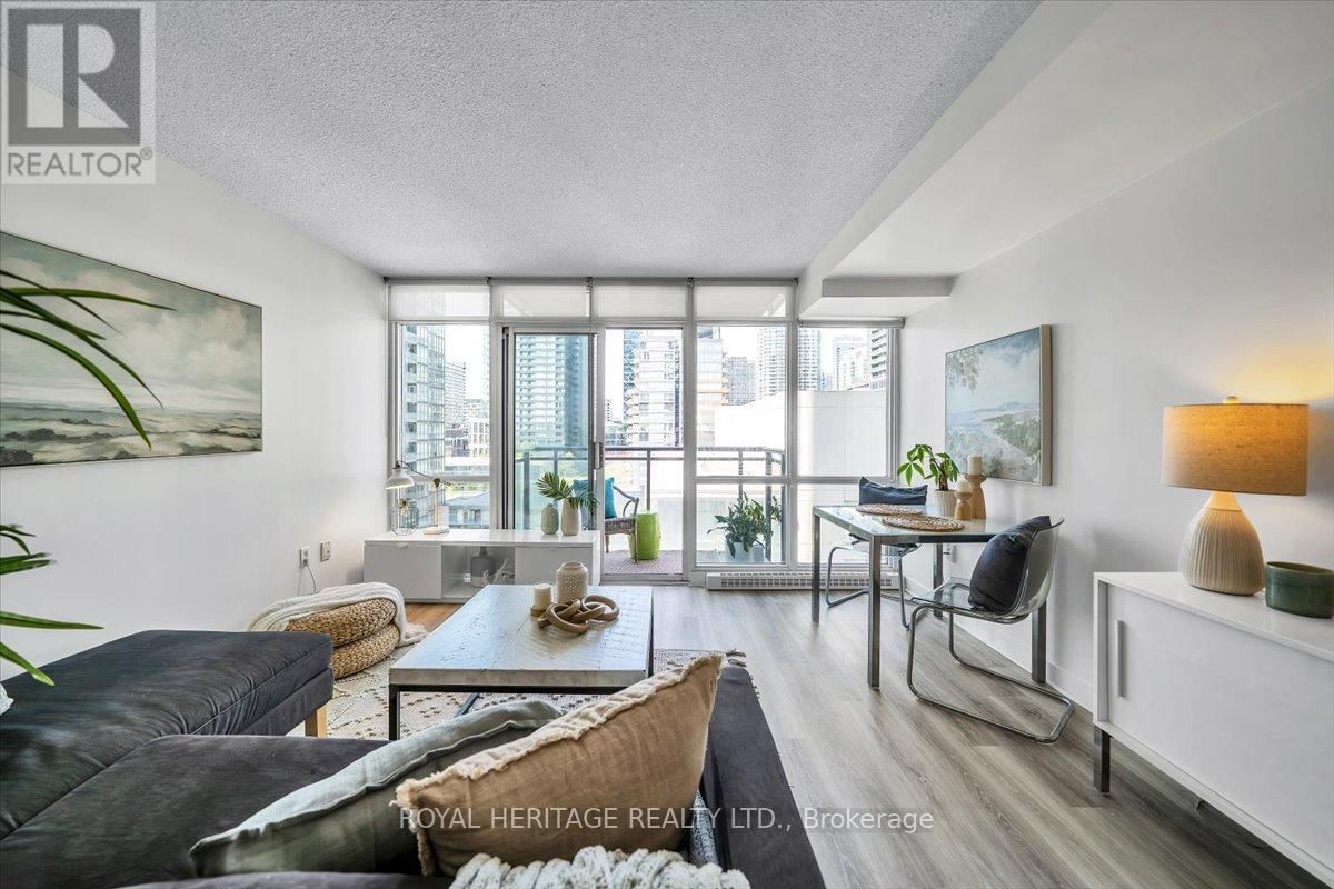 1105 - 11 BRUNEL COURT Image 7
