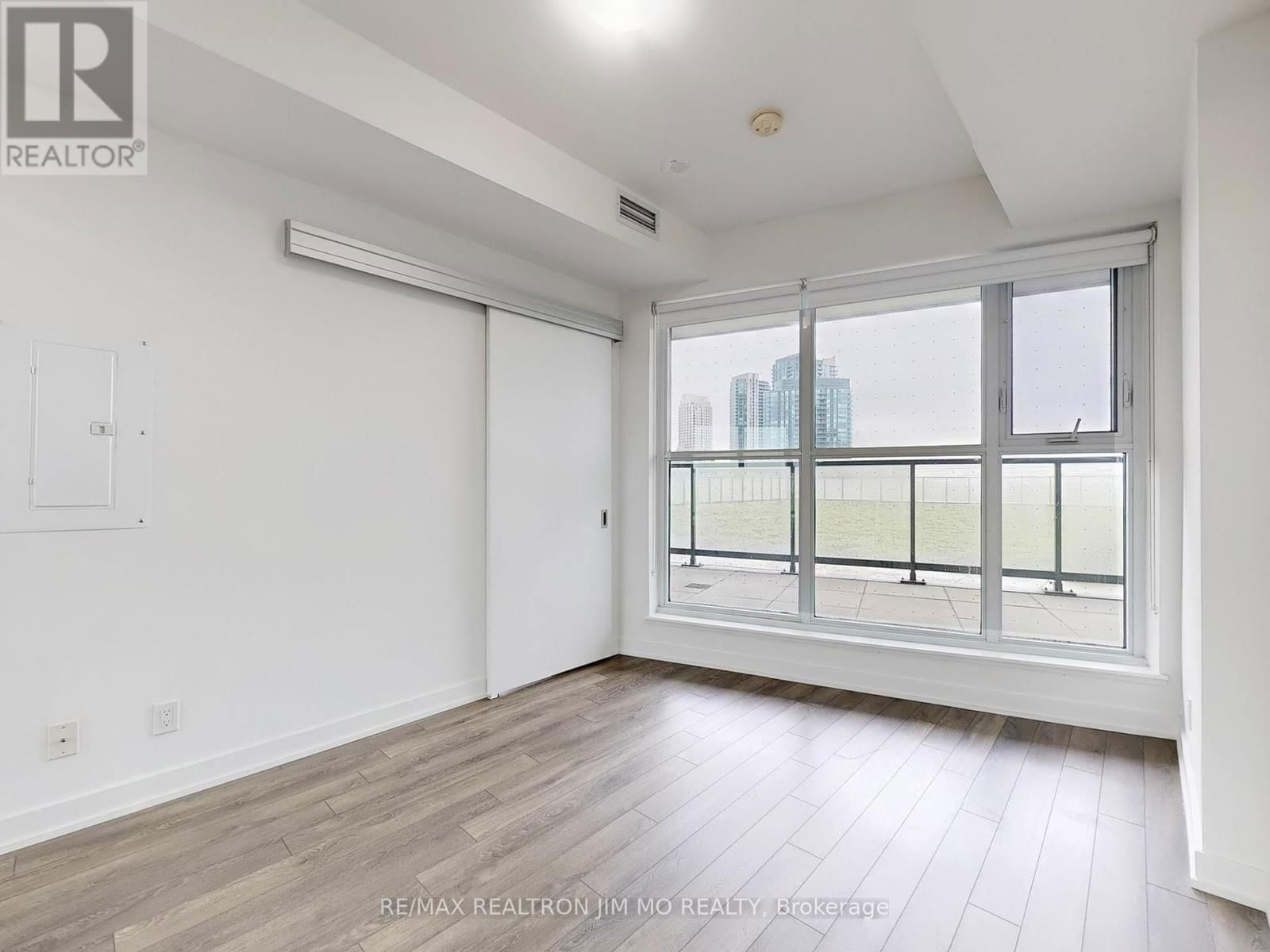 511 - 30 ORDNANCE STREET Image 22