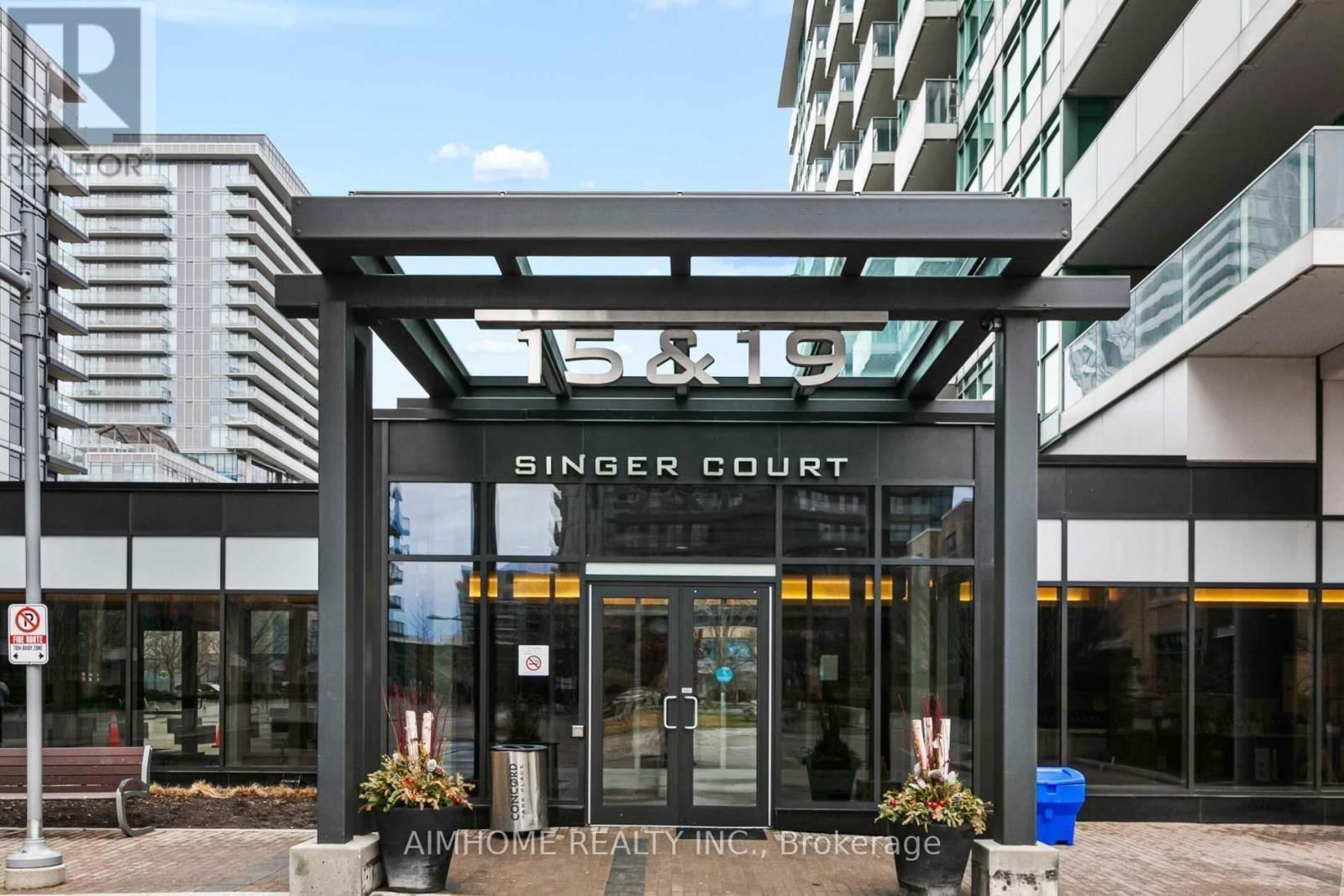 921 - 19 SINGER COURT Image 1