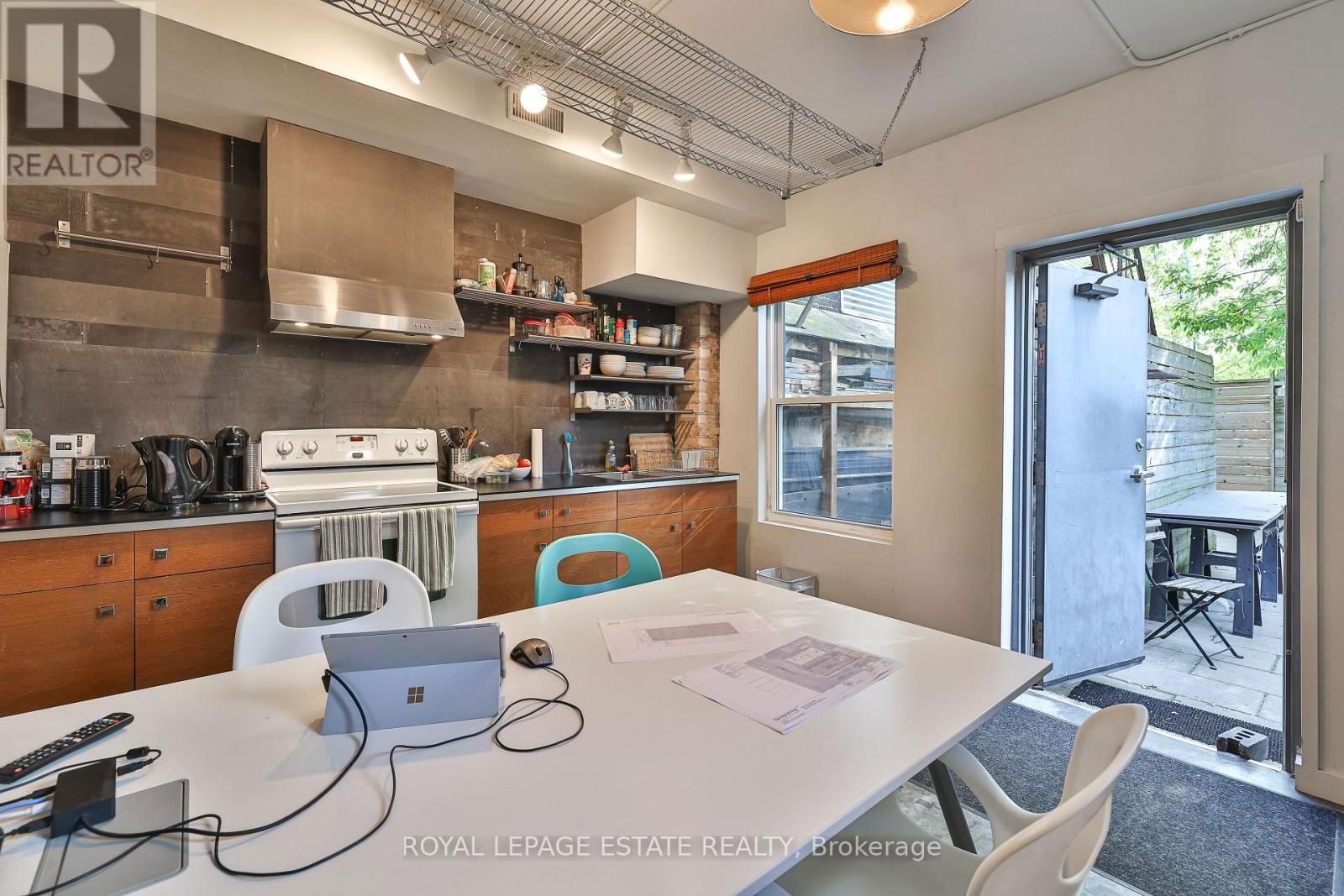 1088 BATHURST STREET Image 6