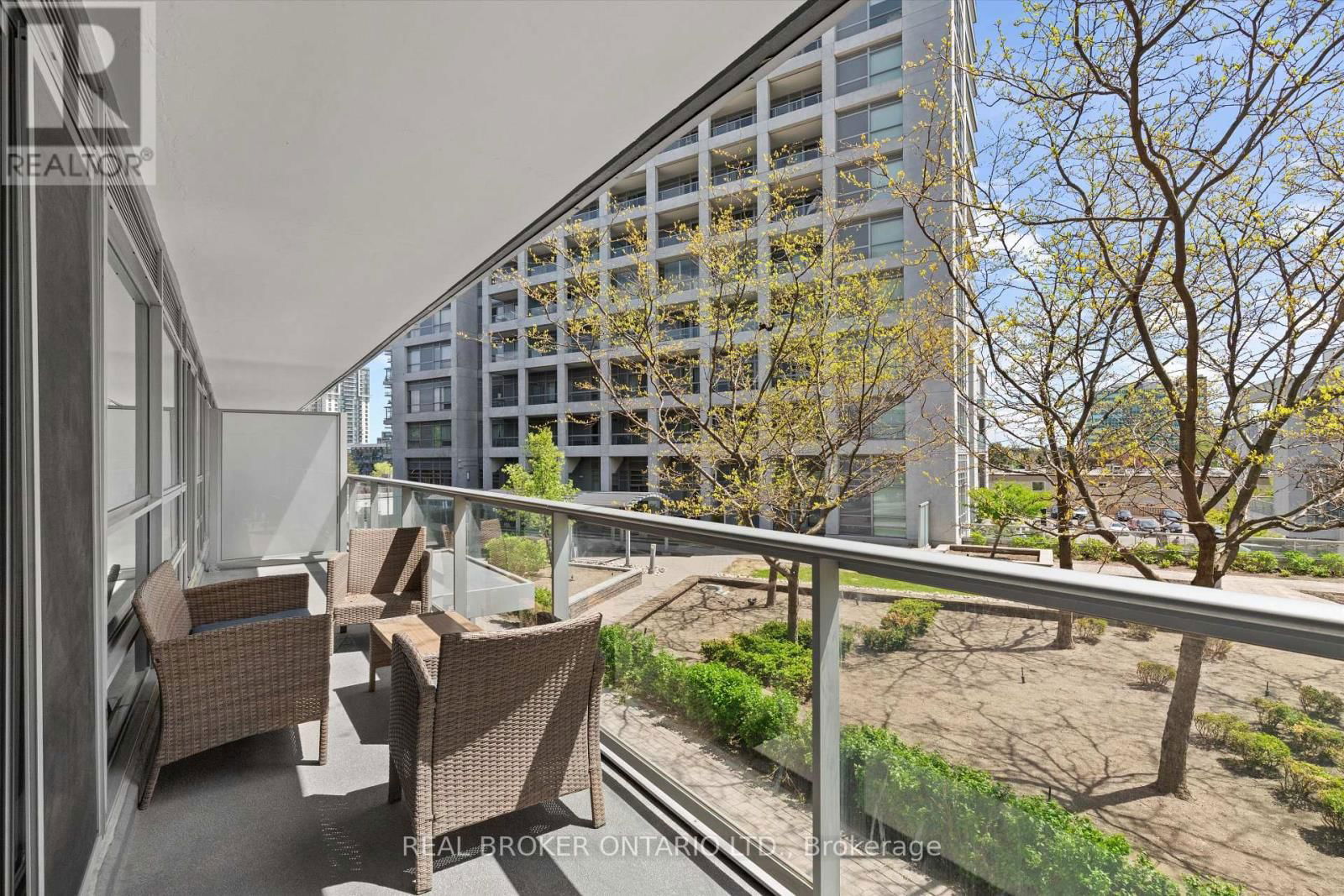 216 - 2035 SHEPPARD AVENUE EAST Image 19