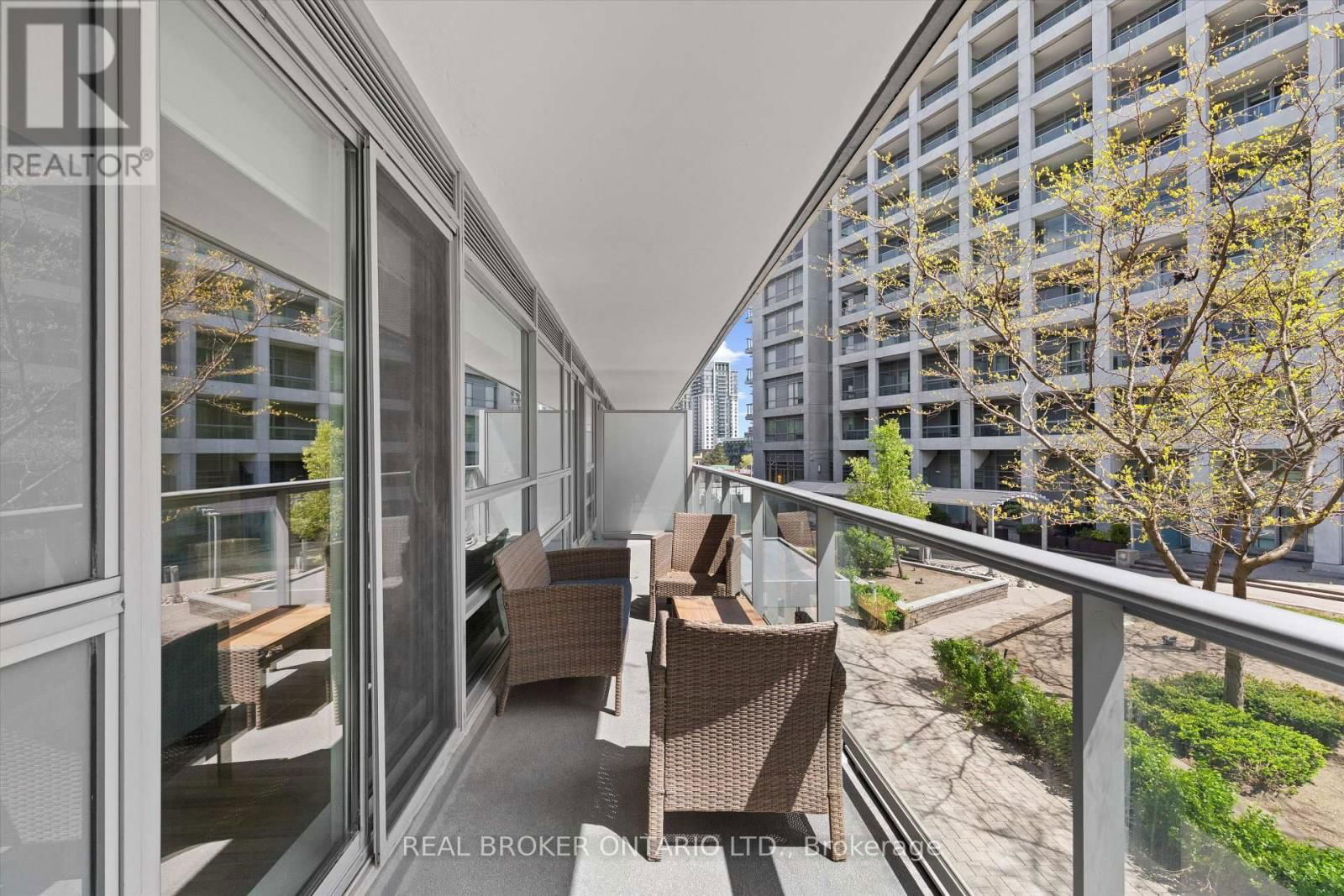 216 - 2035 SHEPPARD AVENUE EAST Image 21