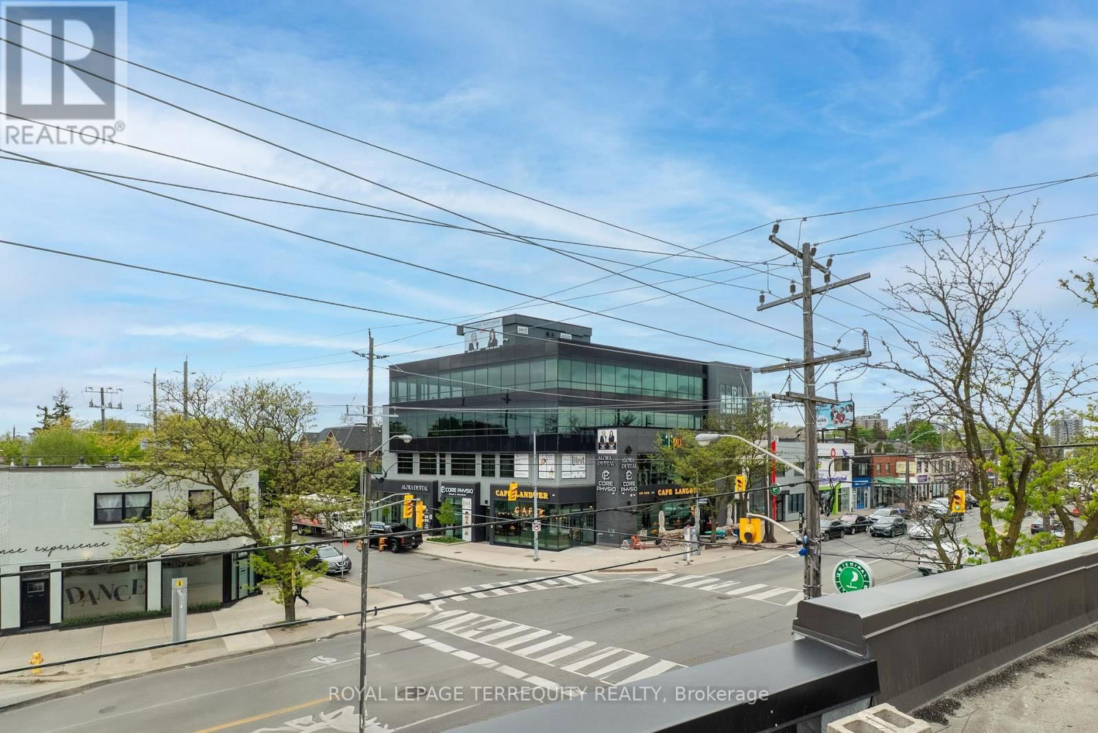 1907 AVENUE ROAD Image 12