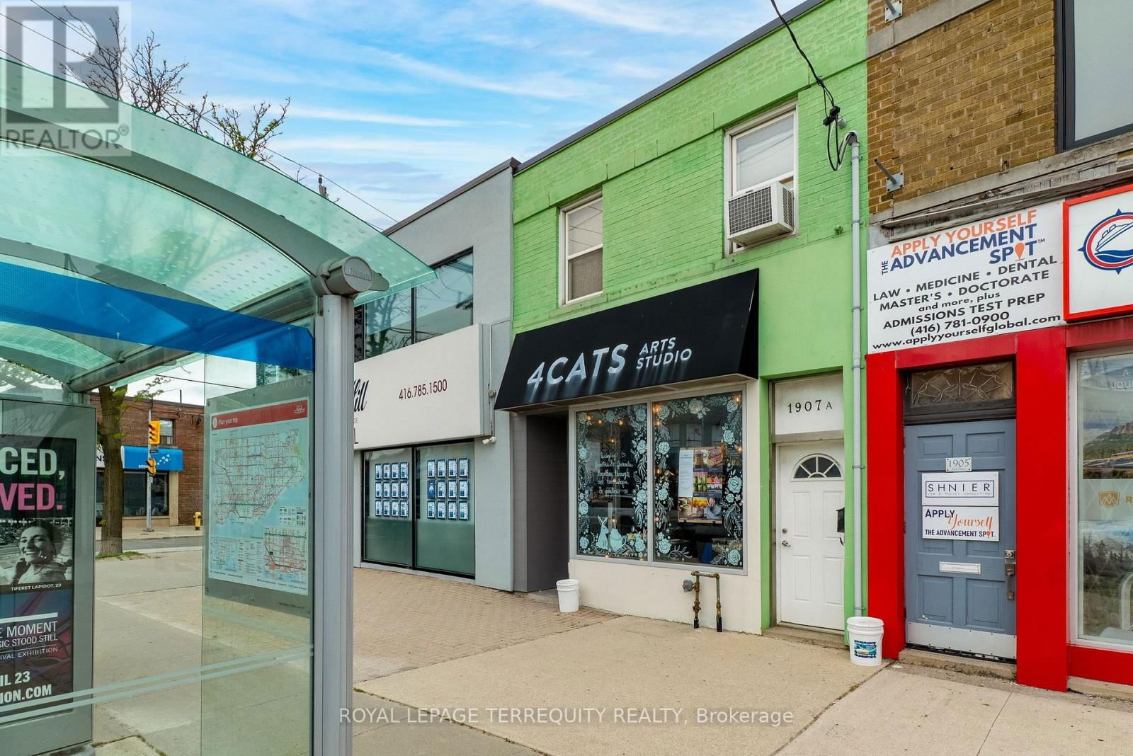 1907 AVENUE ROAD Image 3
