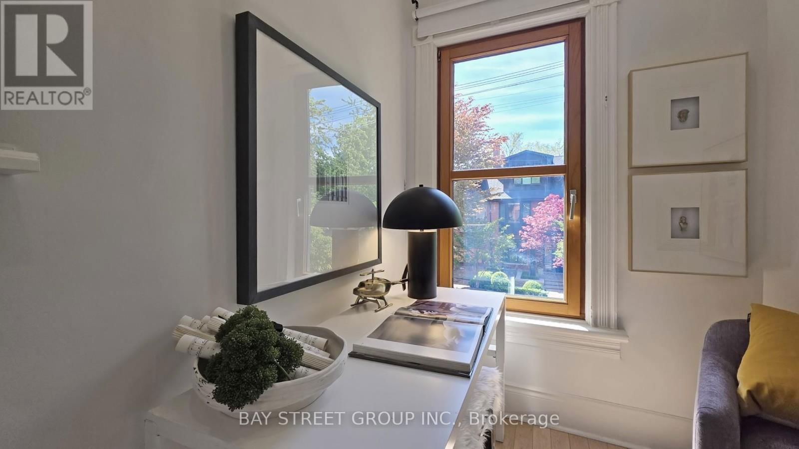 168 MACPHERSON AVENUE Image 25