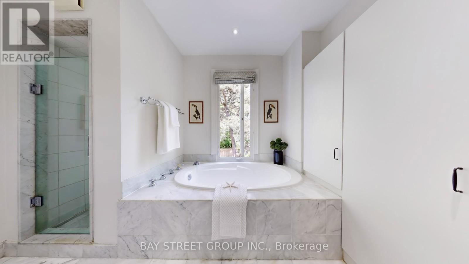 168 MACPHERSON AVENUE Image 27