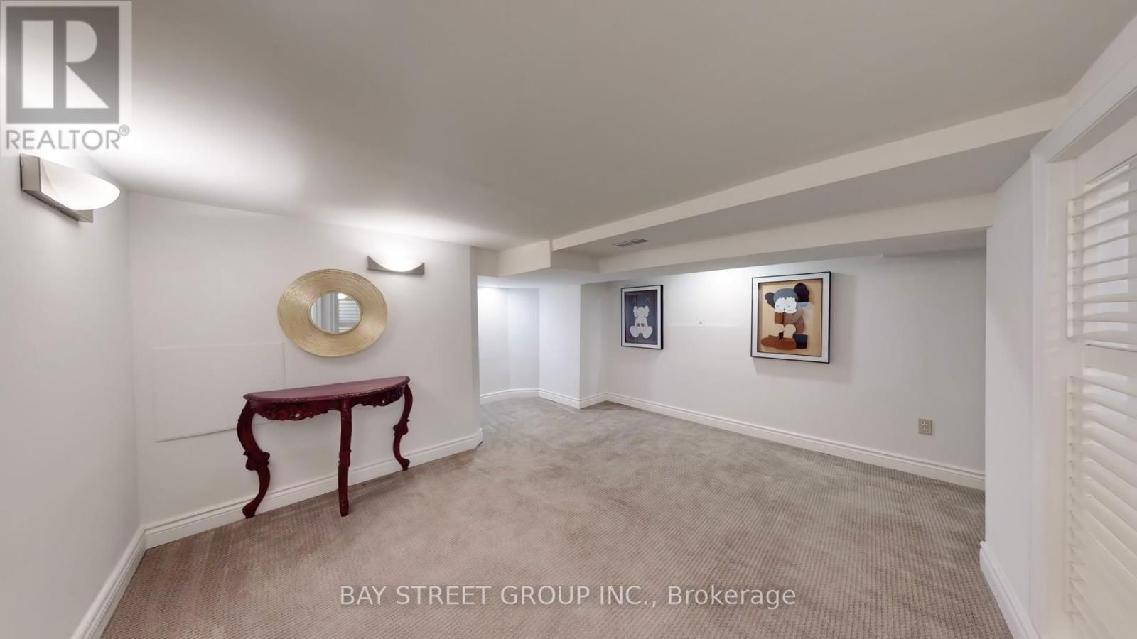 168 MACPHERSON AVENUE Image 36