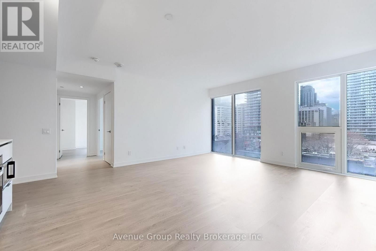 708 - 8 WELLESLEY STREET WEST Image 4